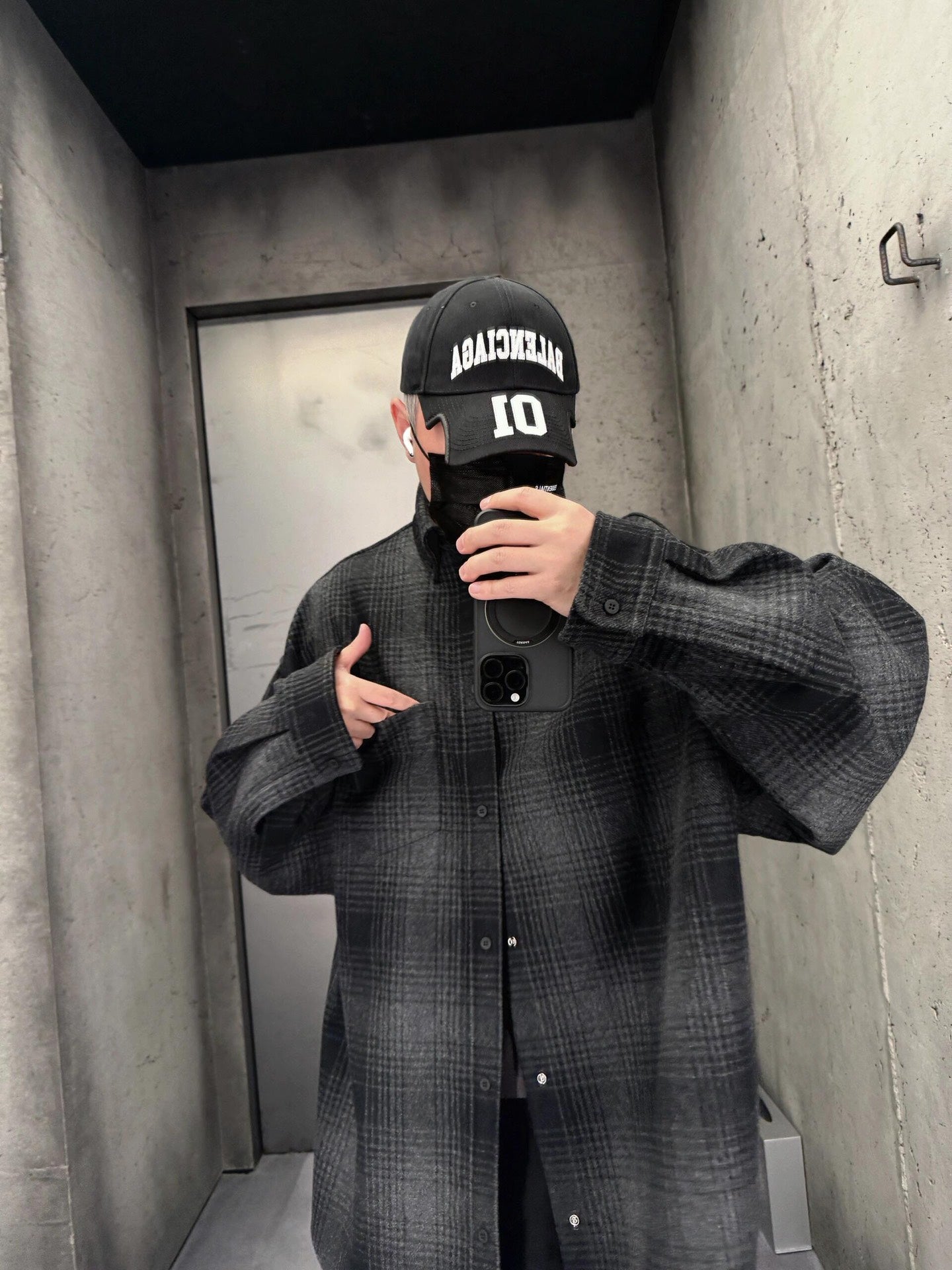 R공장/발렌시아가 남성 셔츠