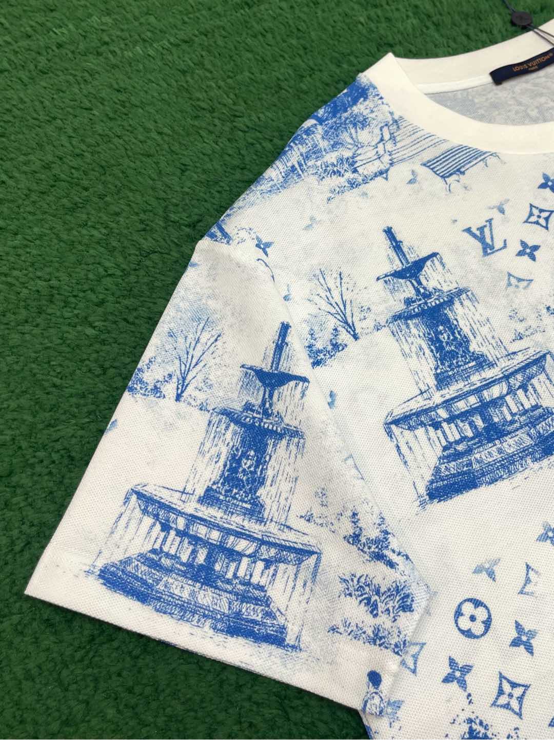 R공장/루이비통 남성 반팔 티셔츠