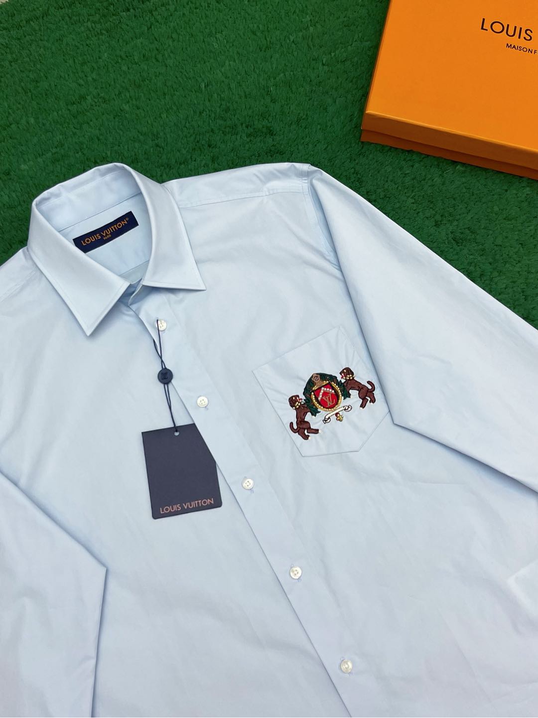 R공장/루이비통 남성 자수 면 긴팔 셔츠