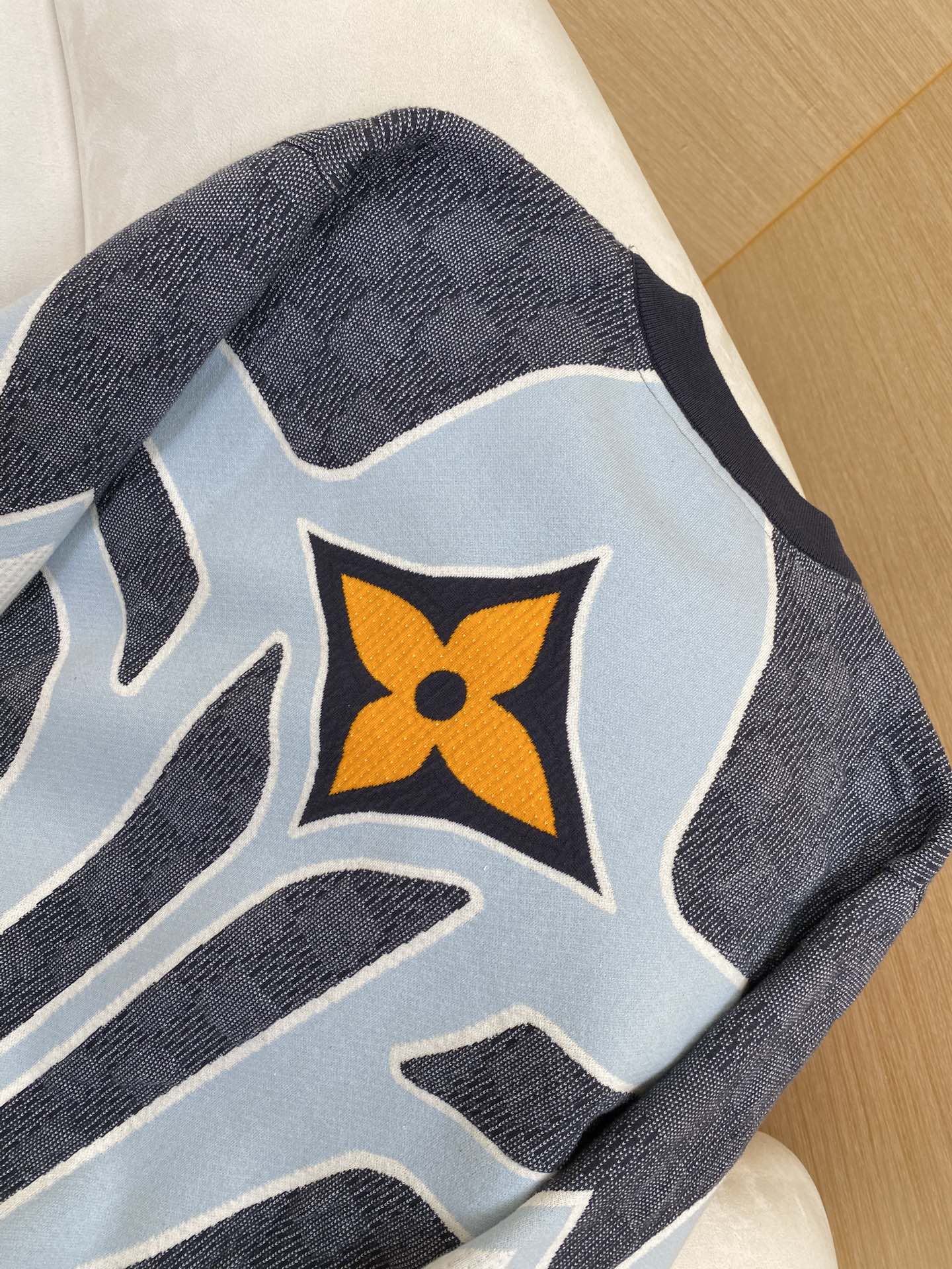 체인2호/루이비통 남성 니트