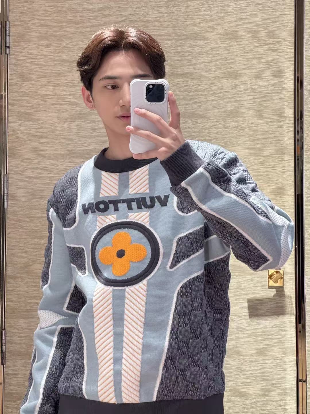 체인2호/루이비통 남성 니트