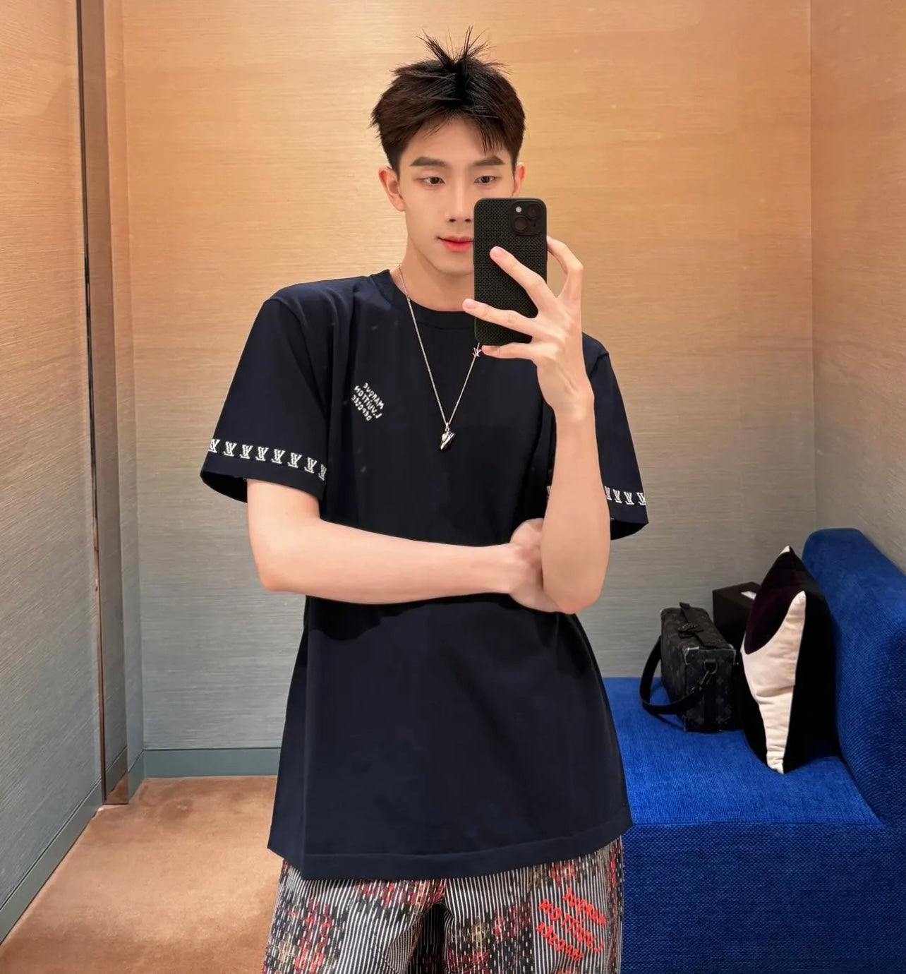 타일공장/루이비통 남성 반팔
