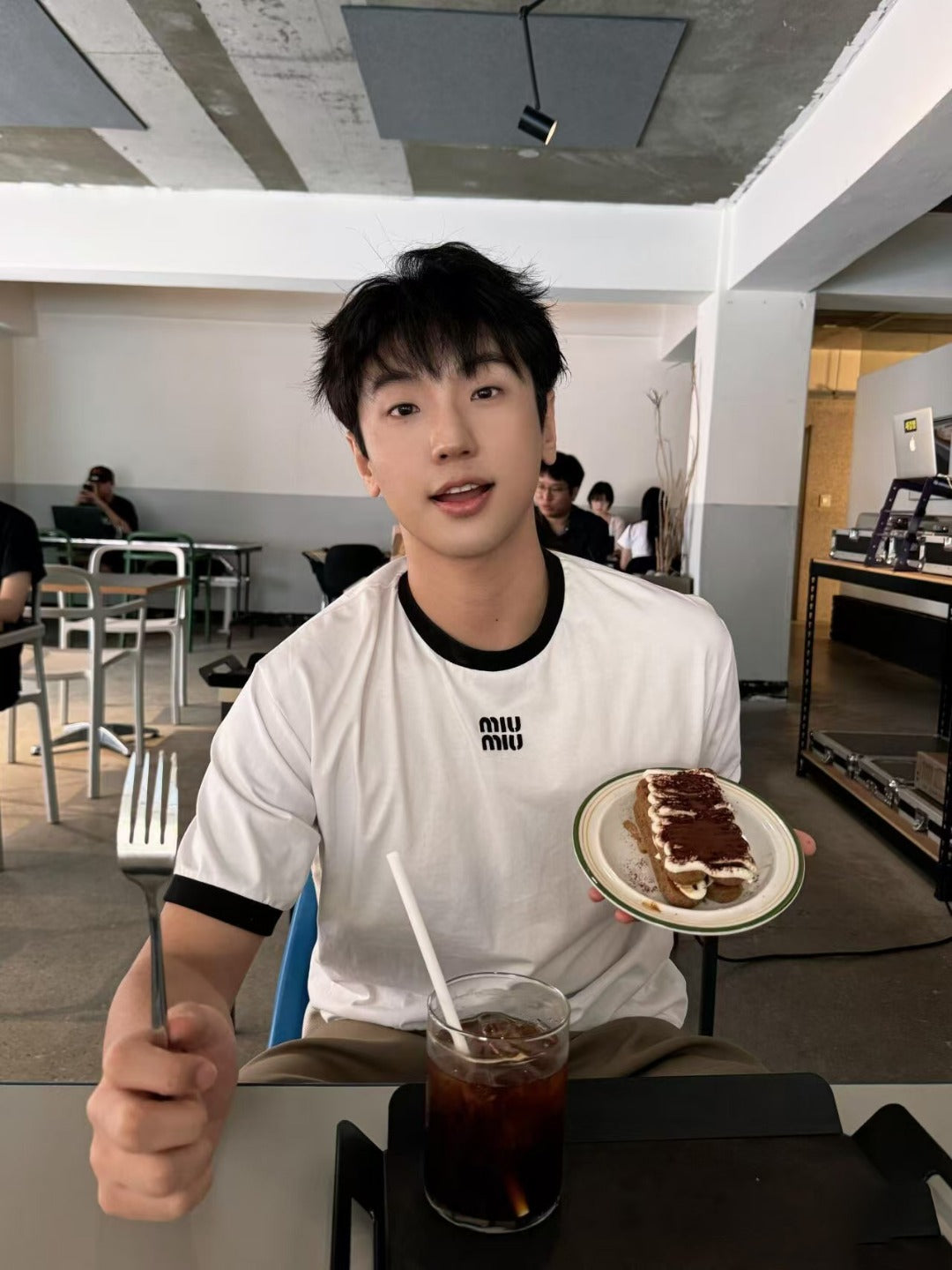 체인2호/미우미우 남성 반팔 티셔츠