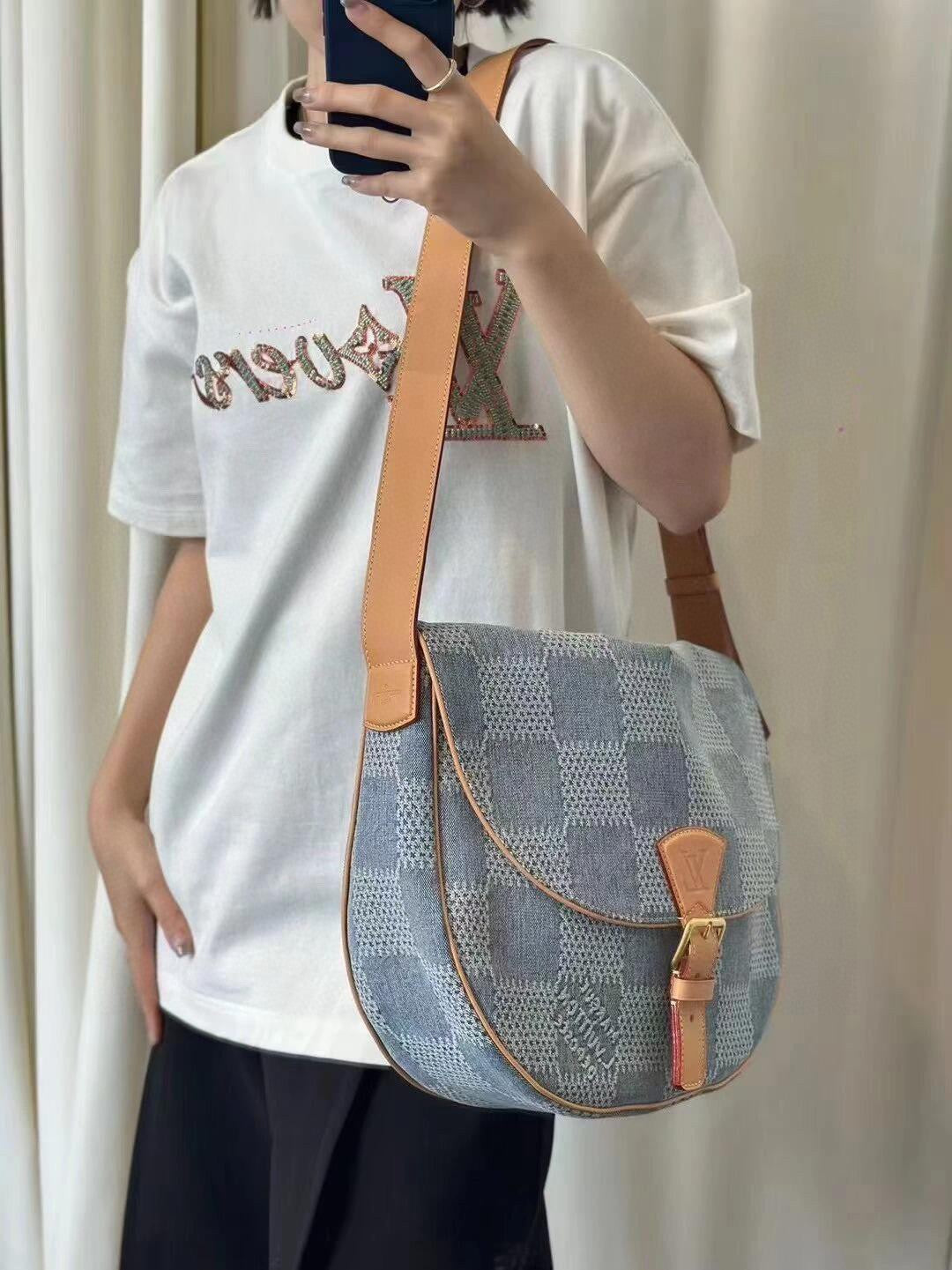 체인2호/루이비통 남성 반팔 티셔츠