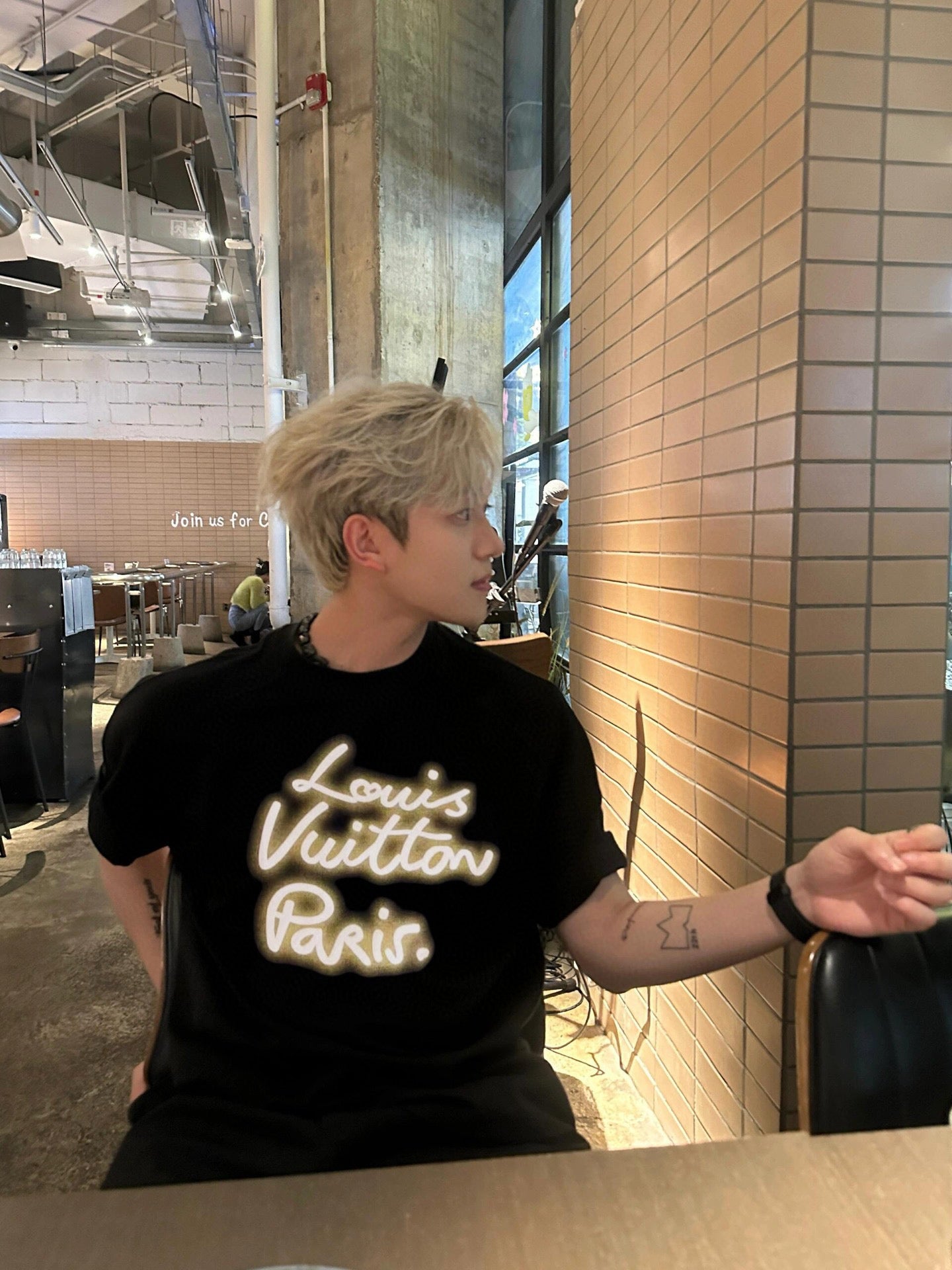 체인2호/루이비통 남성 반팔