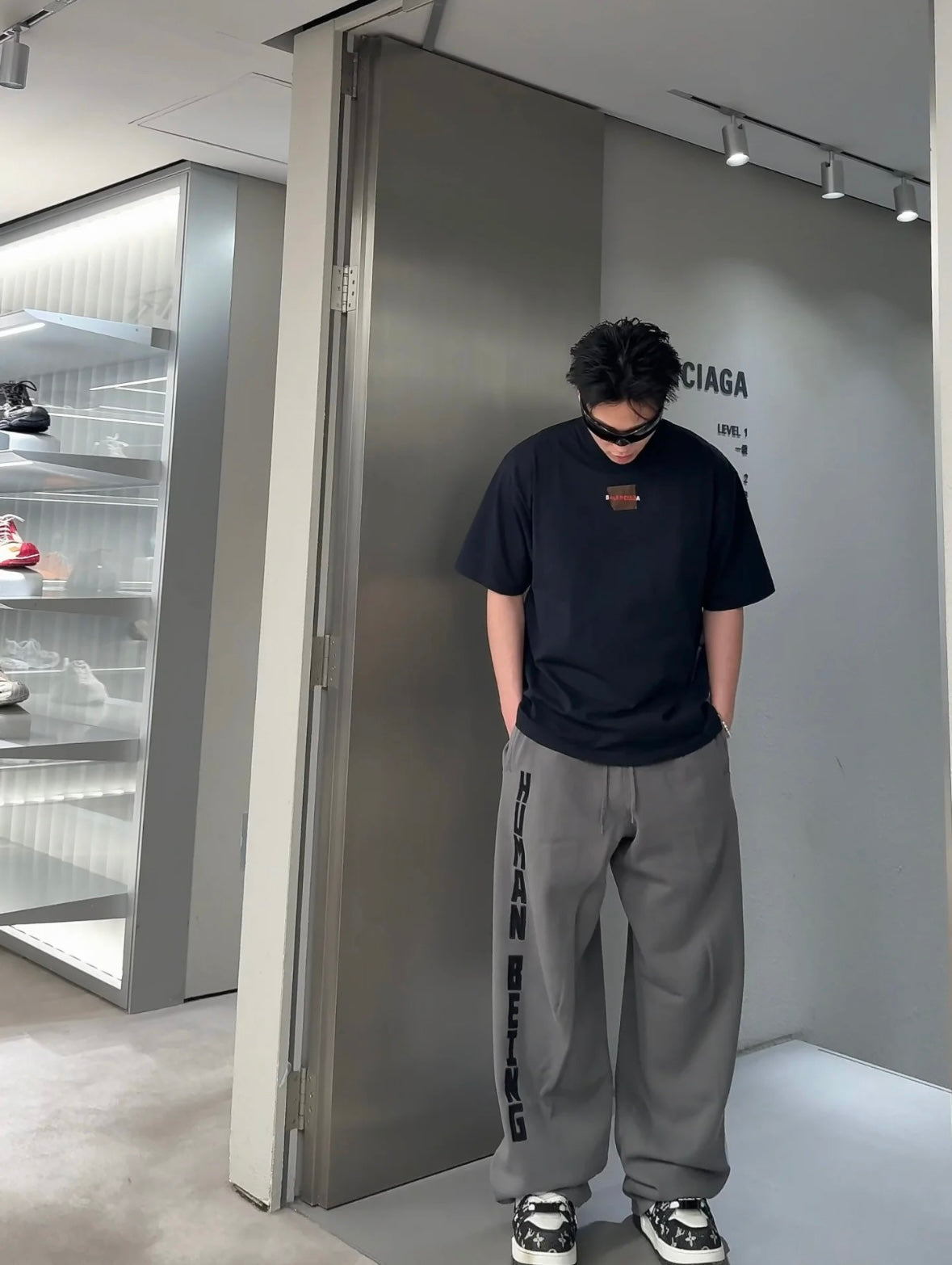 체인2호 / 발렌시아가 남성 반팔 티셔츠