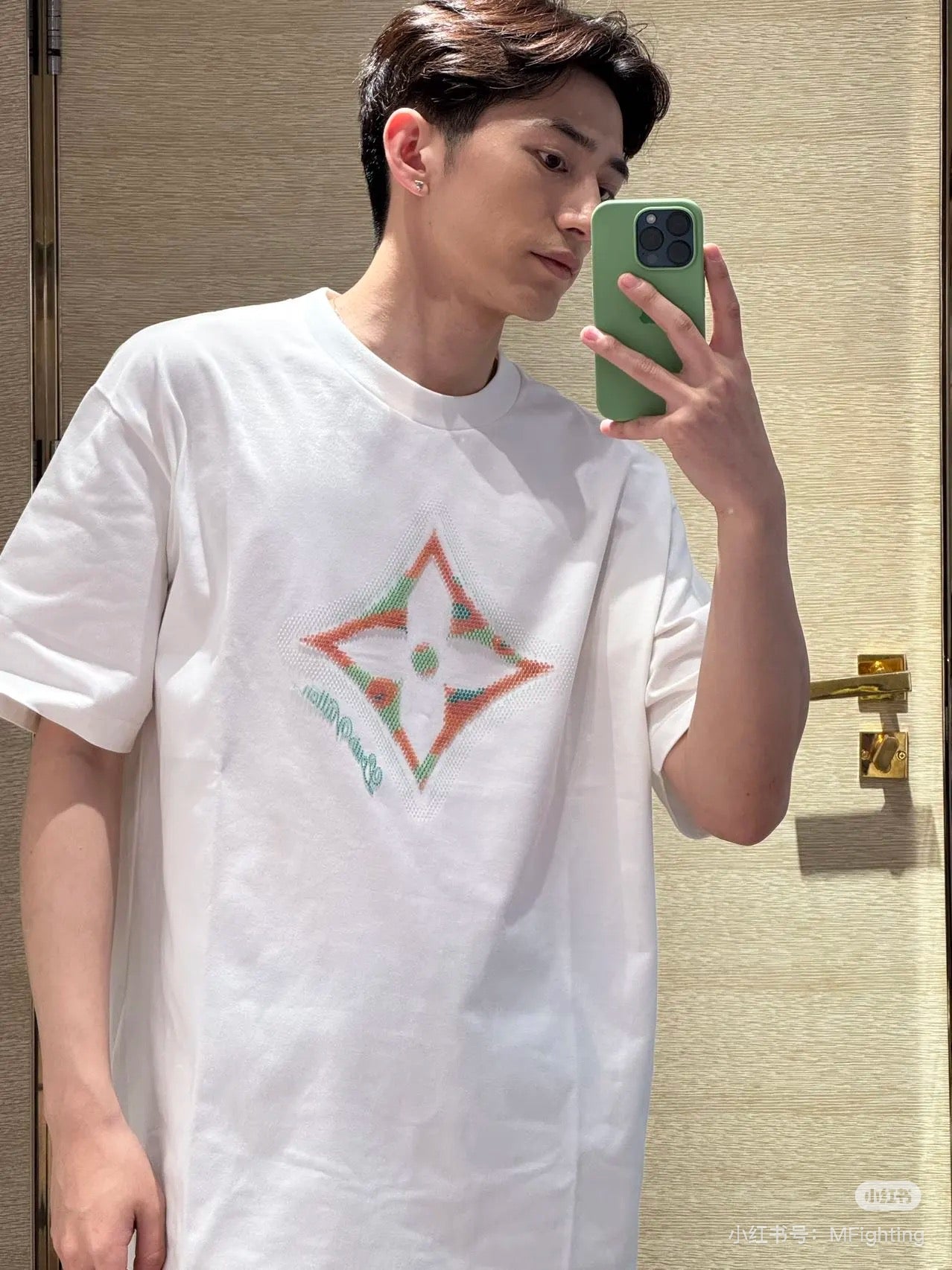 체인2호 / 루이비통 남성 반팔 티셔츠