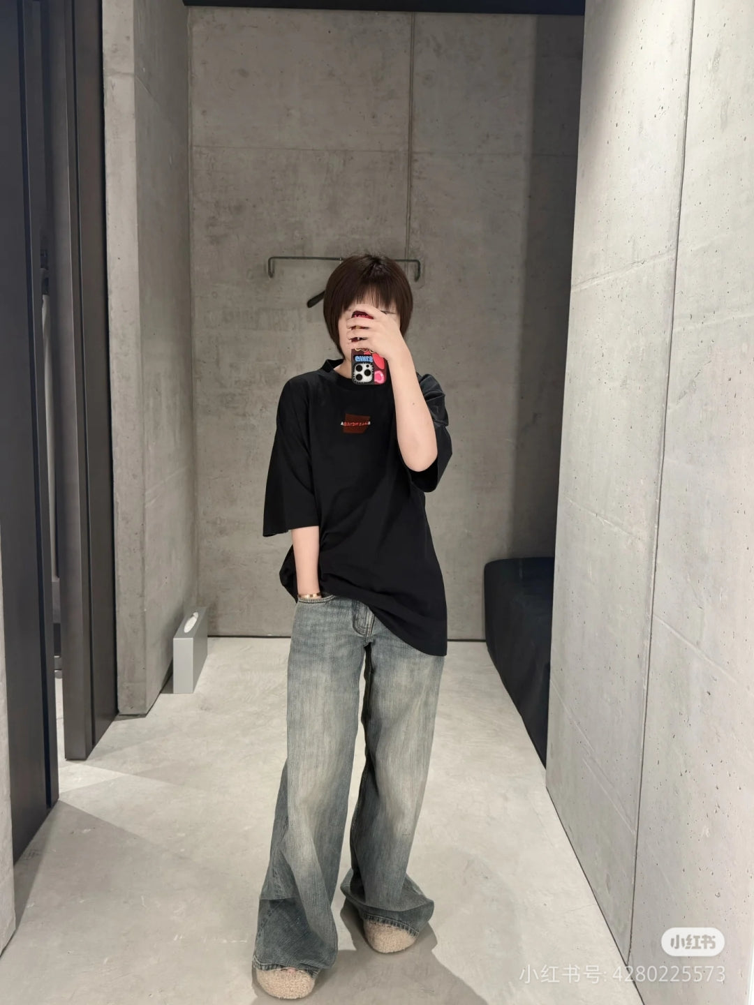 체인2호 / 발렌시아가 남성 반팔