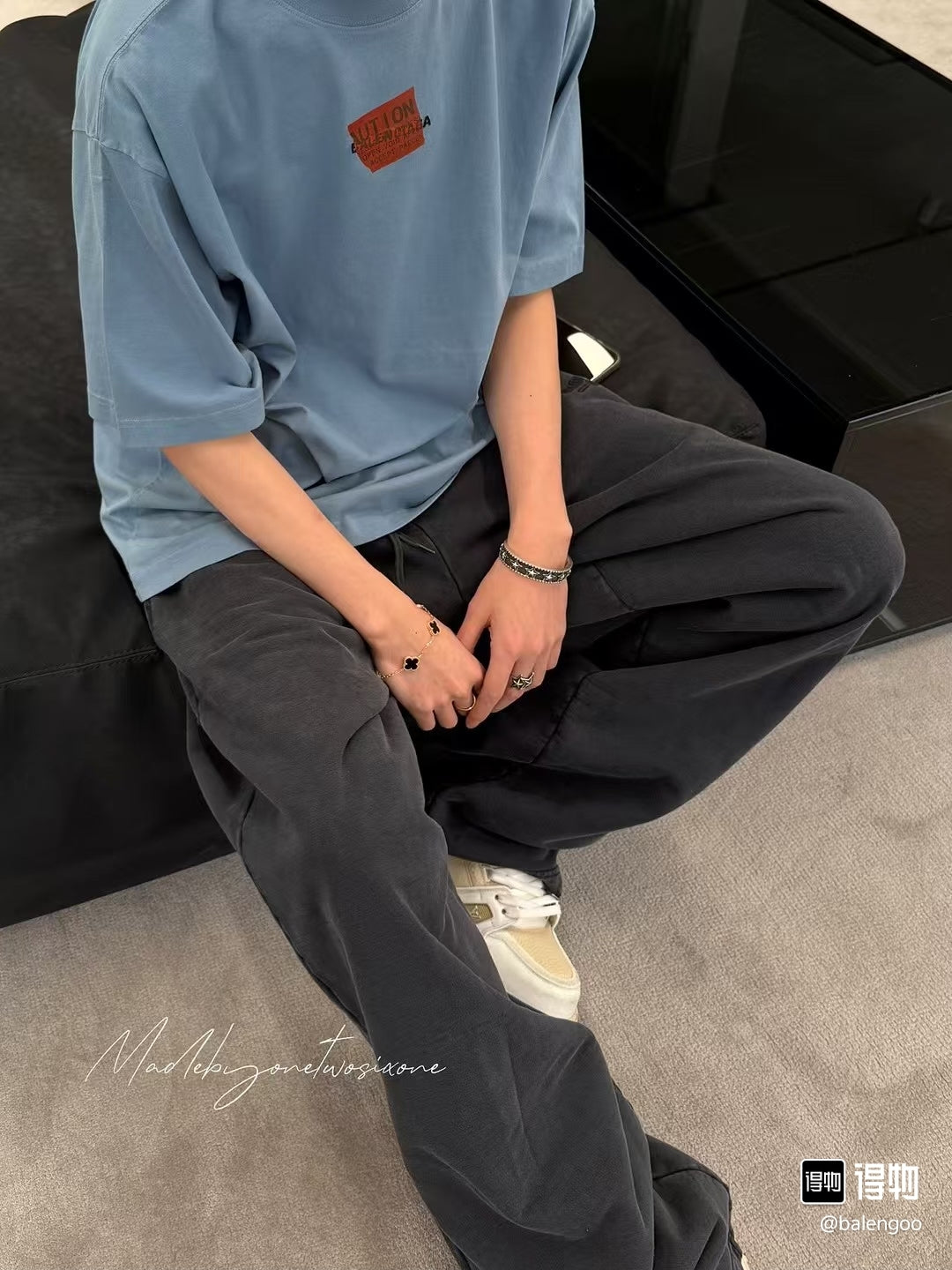 체인2호 / 발렌시아가 남성 반팔