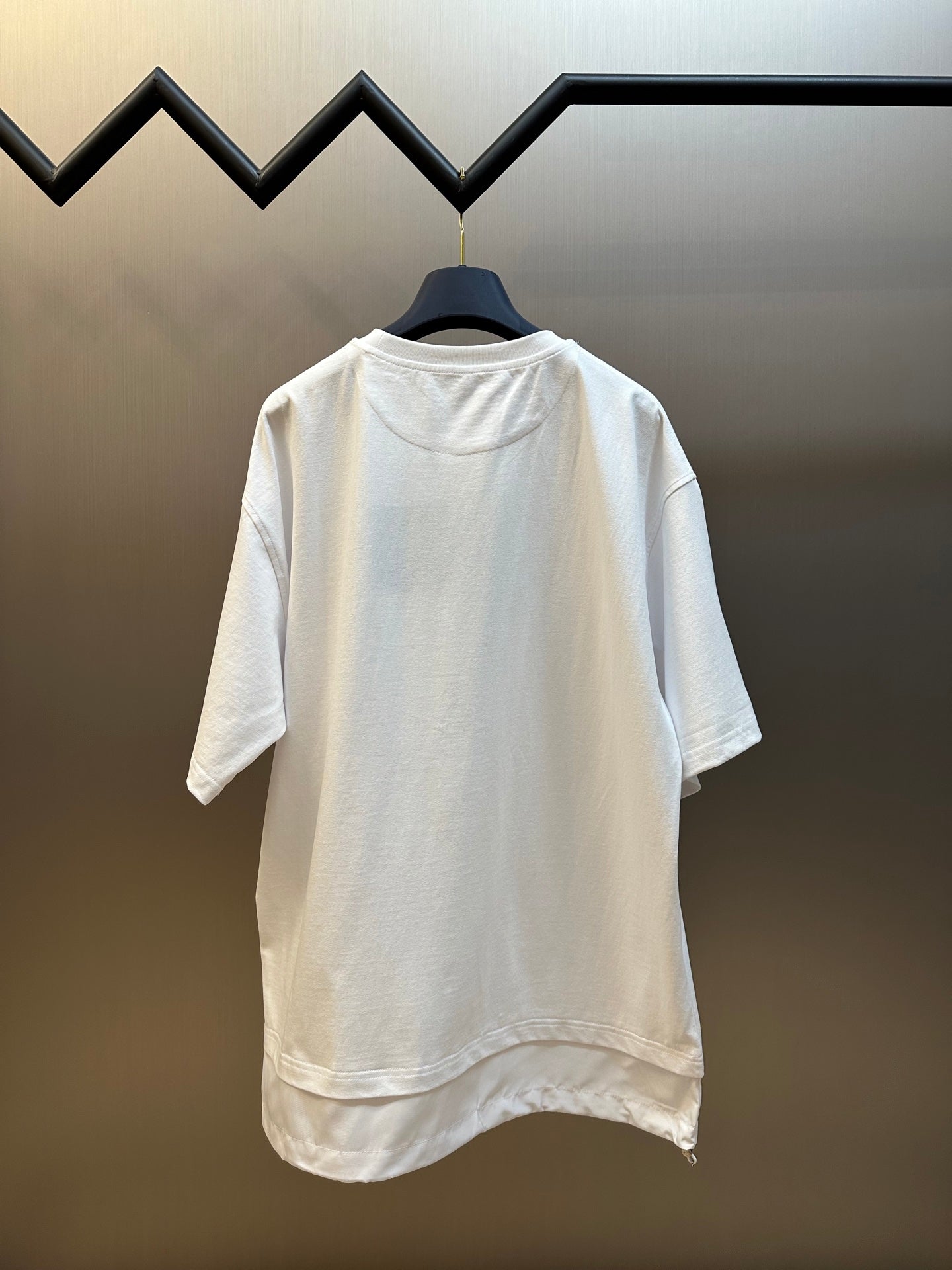 체인2호 / 프라다 남성 반팔 티셔츠