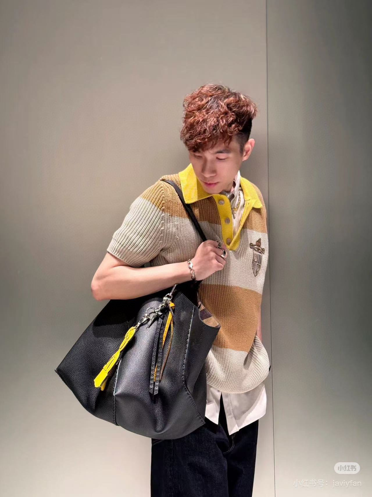 체인2호 / 펜디 남성 폴로넥 반팔