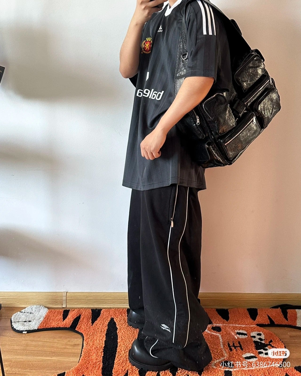체인2호 / 발렌시아가 남성 반팔 티셔츠