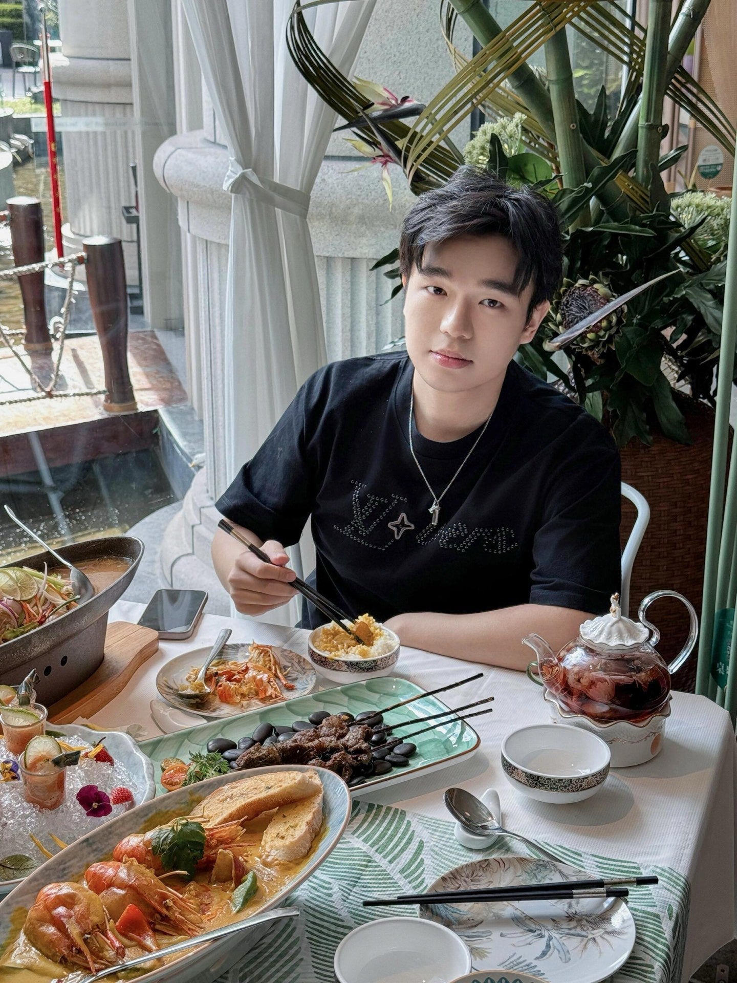 BVG / 루이비통 남성 반팔 티셔츠