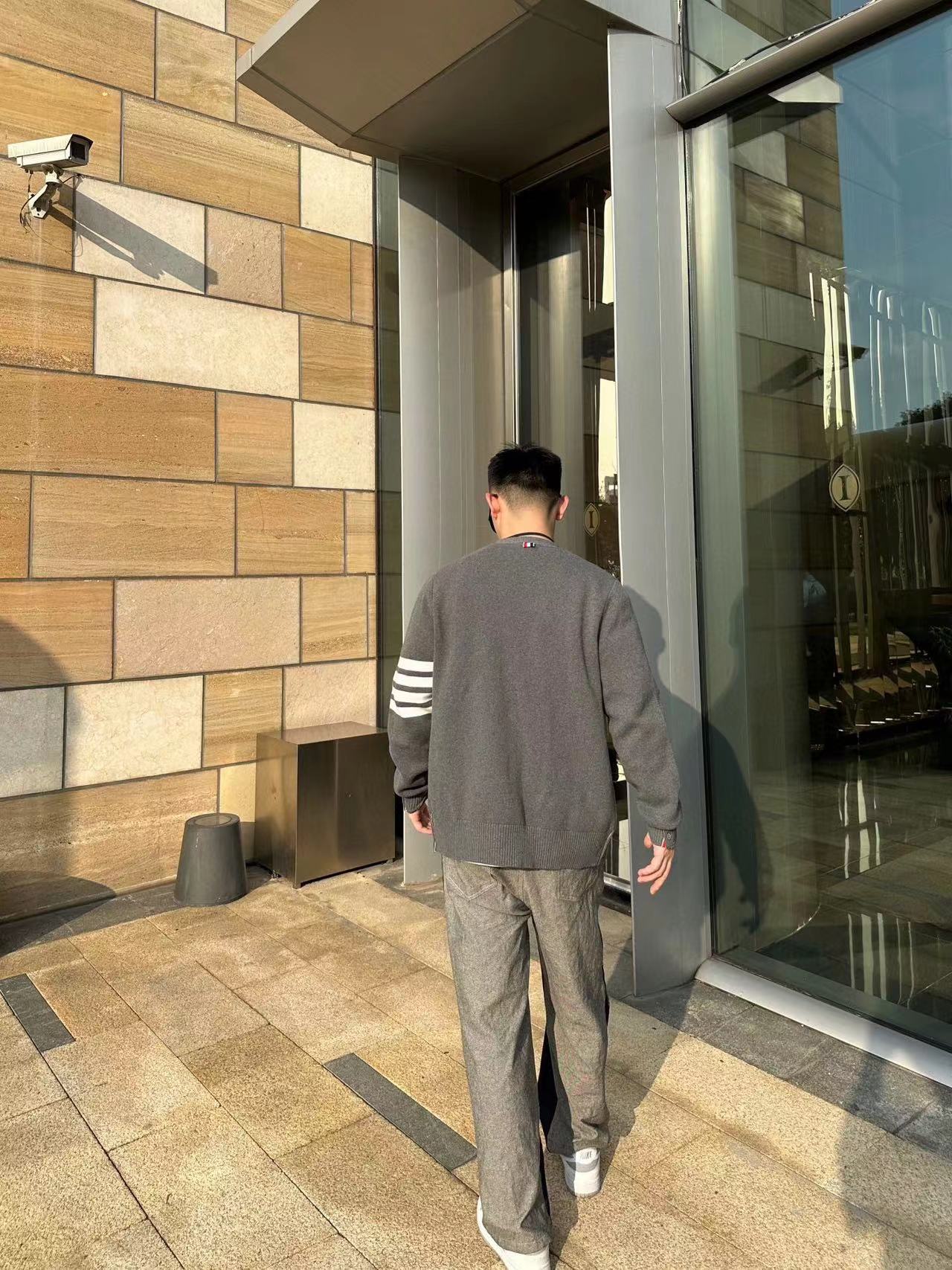 사슬 / 톰브라운 남성 니트 가디건