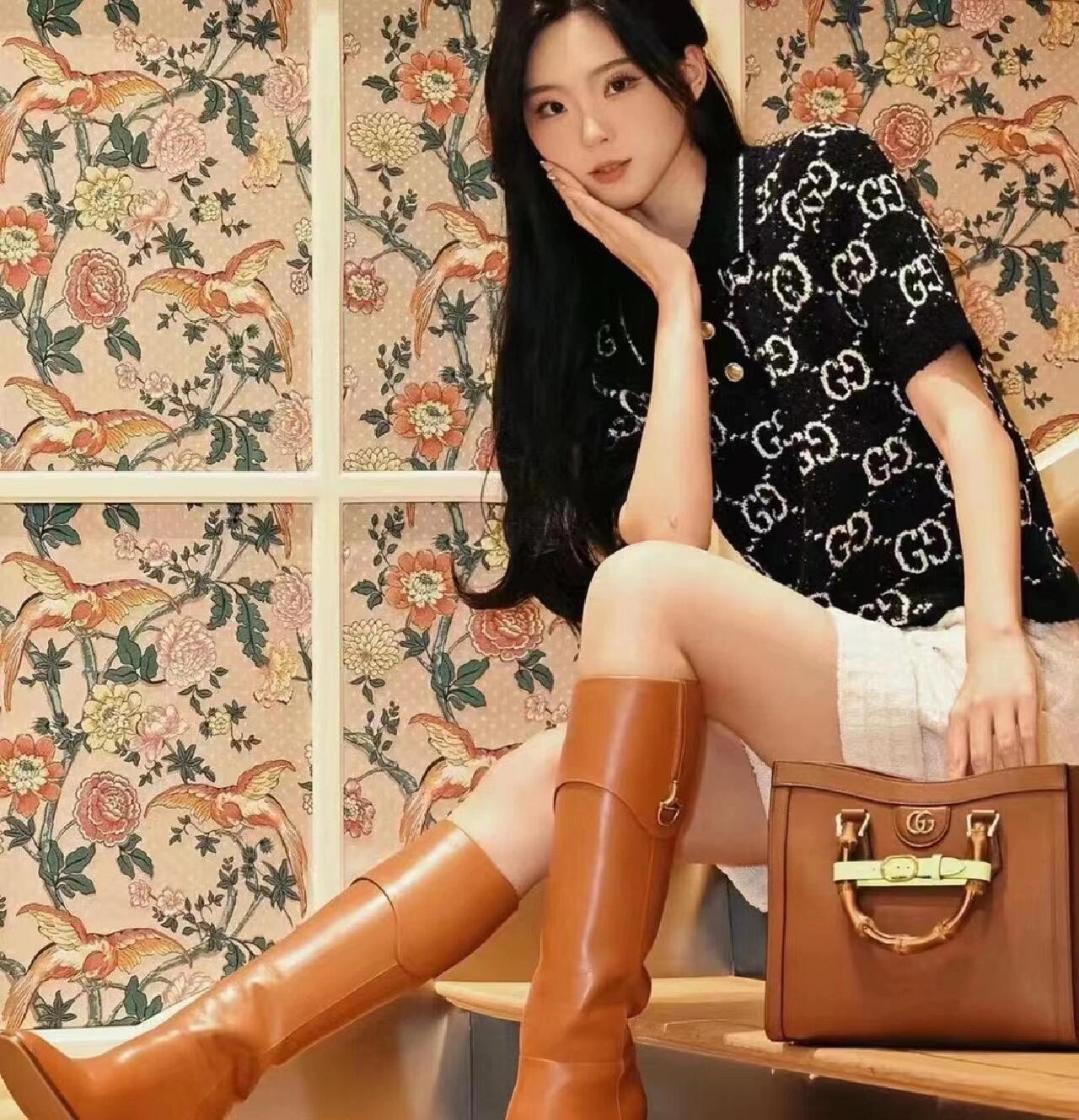 R공장 / 구찌 여성 폴로넥 반팔