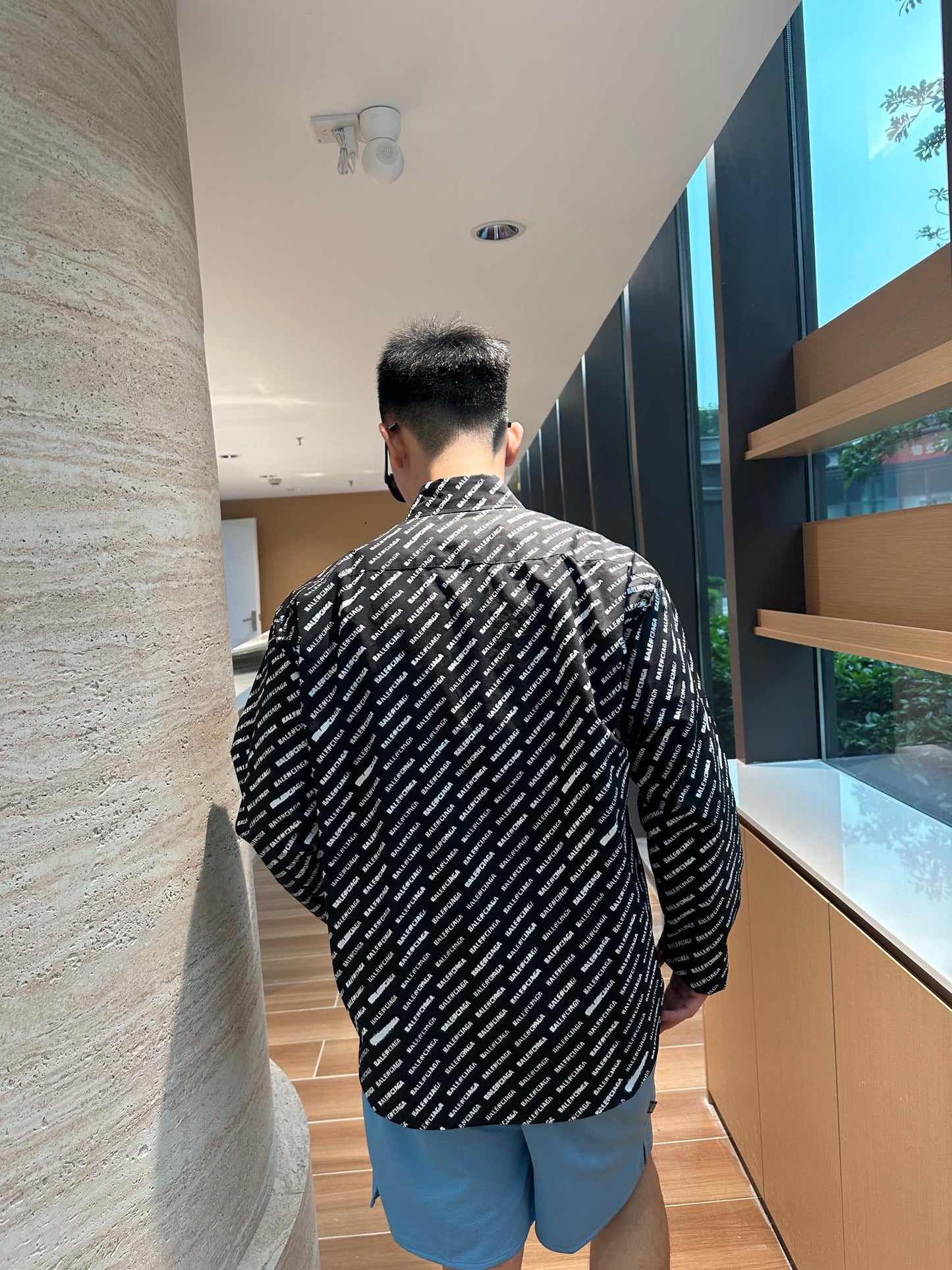체인2호 / 발렌시아가 남성 셔츠