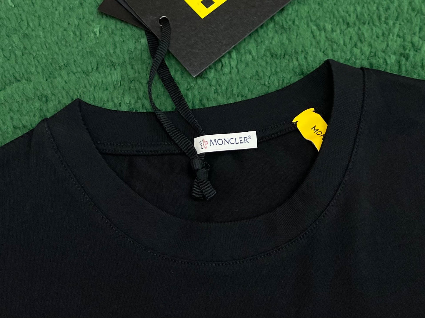 BVG / 몽클레어 남성 반팔 티셔츠