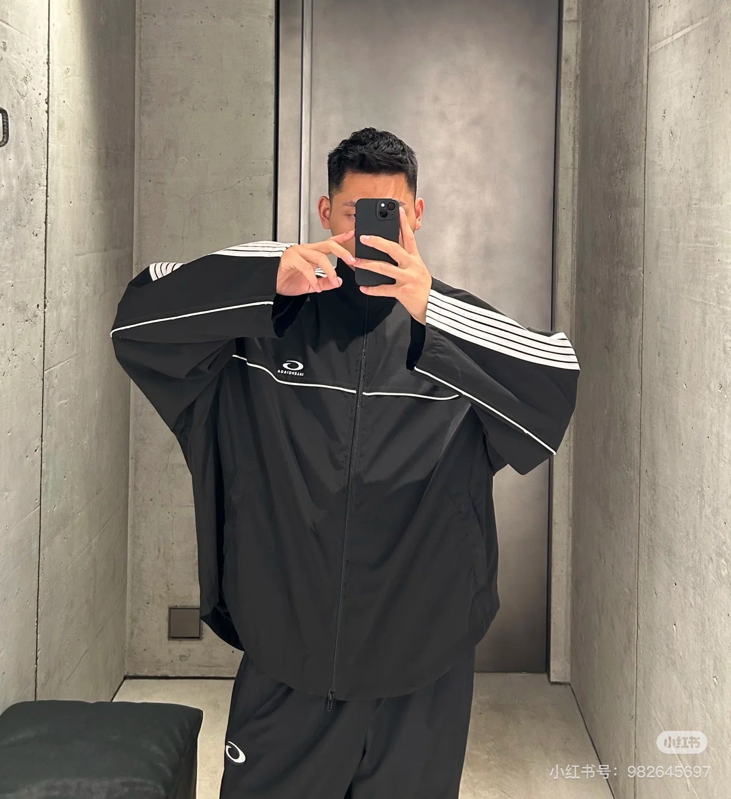 체인2호 / 발렌시아가 남성 자켓