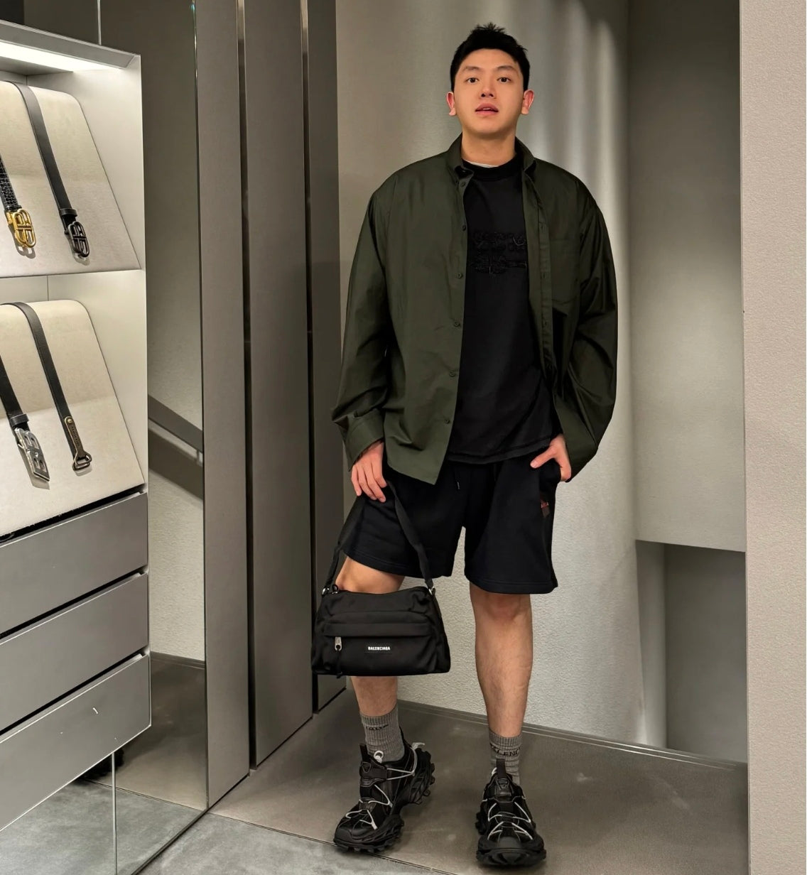 BVG / 발렌시아가 남성 반바지