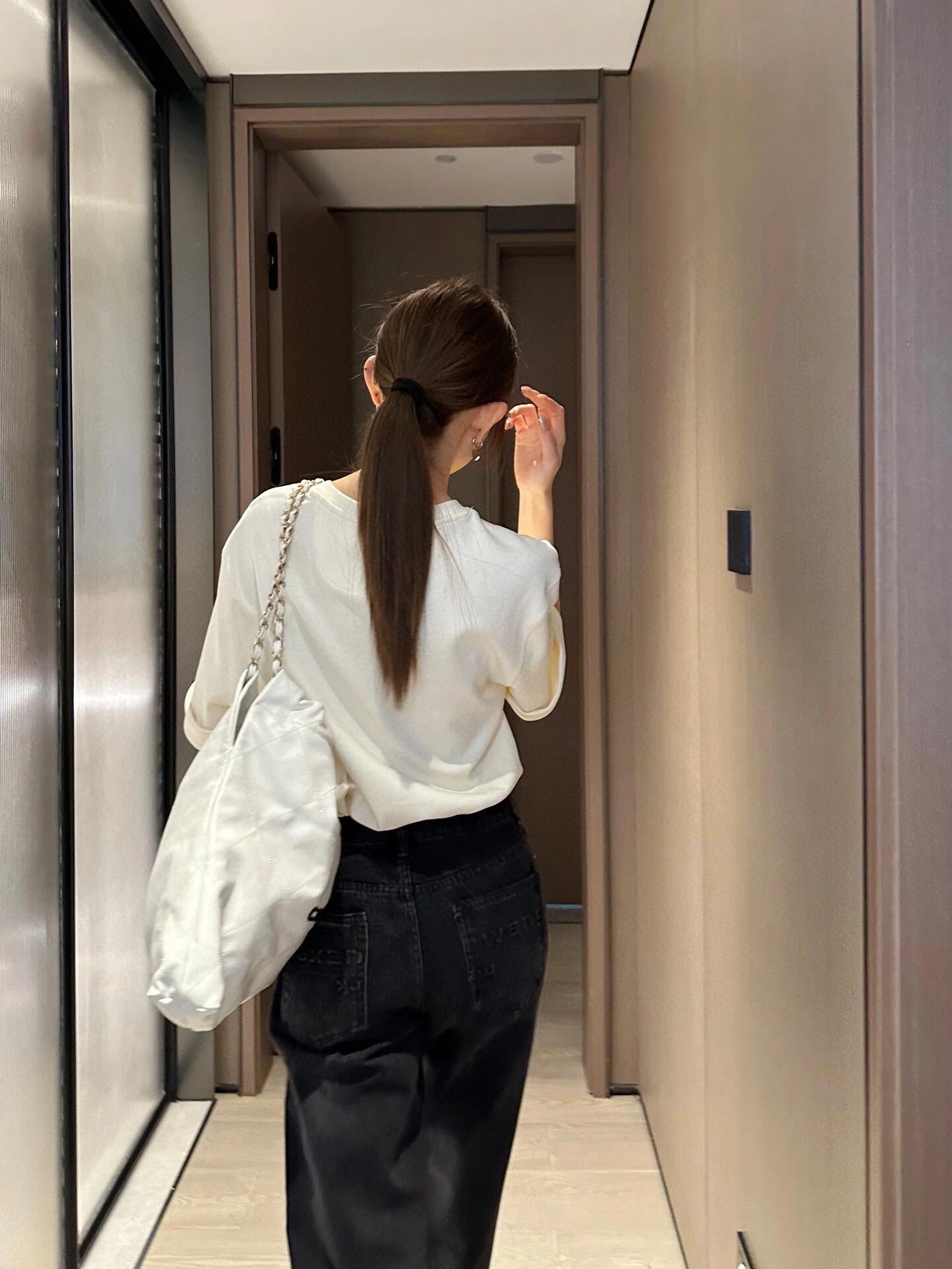 사슬 / 펜디 남성 자수 라운드 루즈핏 반팔 티셔츠