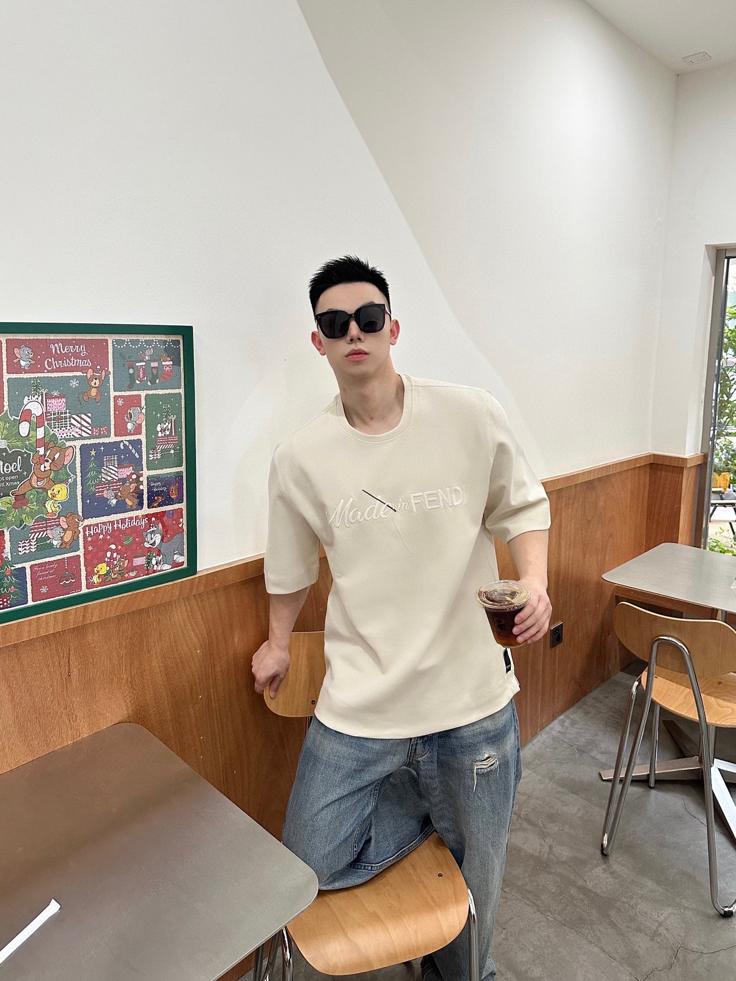사슬 / 펜디 남성 자수 라운드 루즈핏 반팔 티셔츠