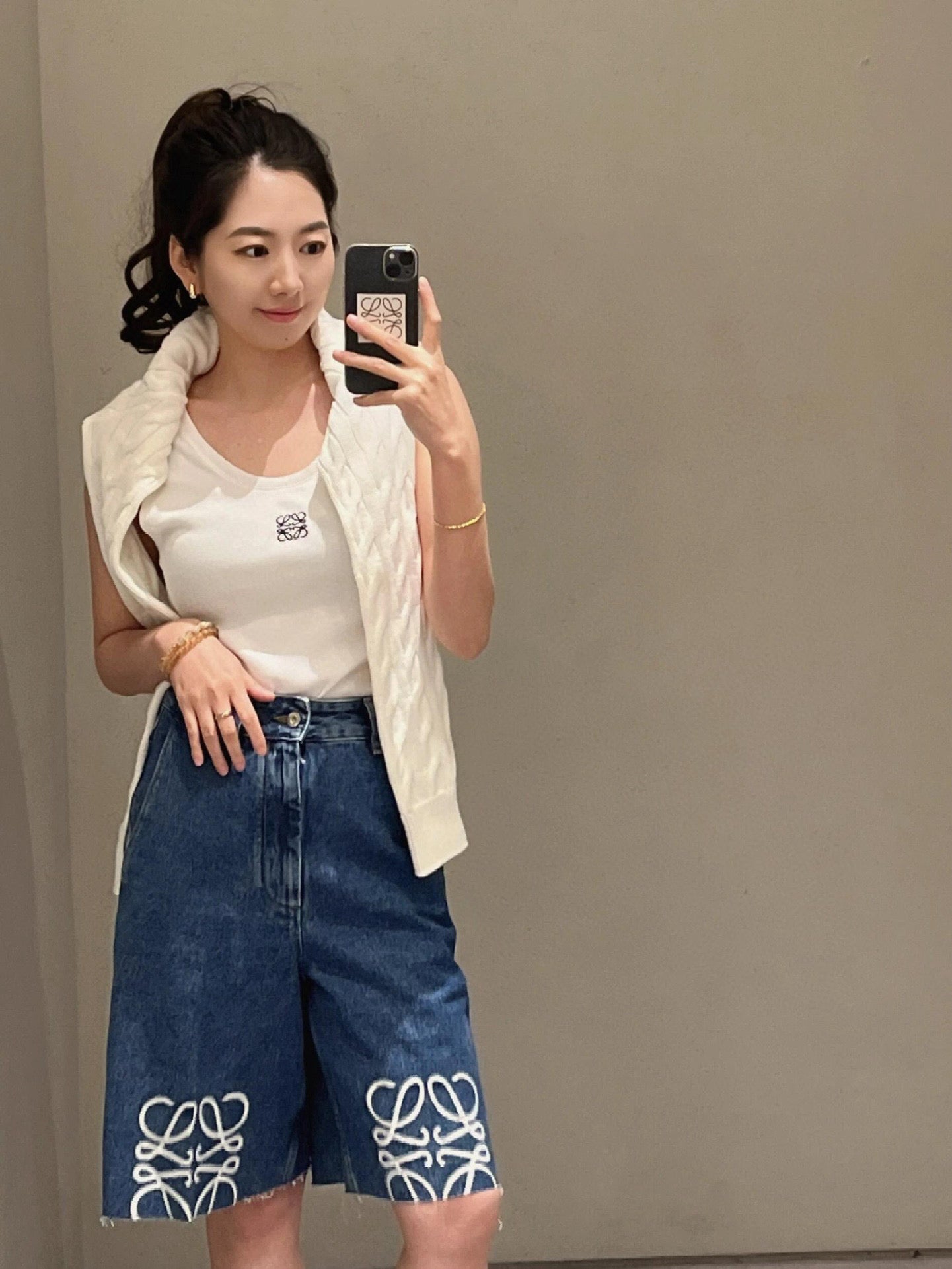 사슬 / 로에베 남성 여성 후면 로고 스티커 단추 스트레이트 데님 반바지