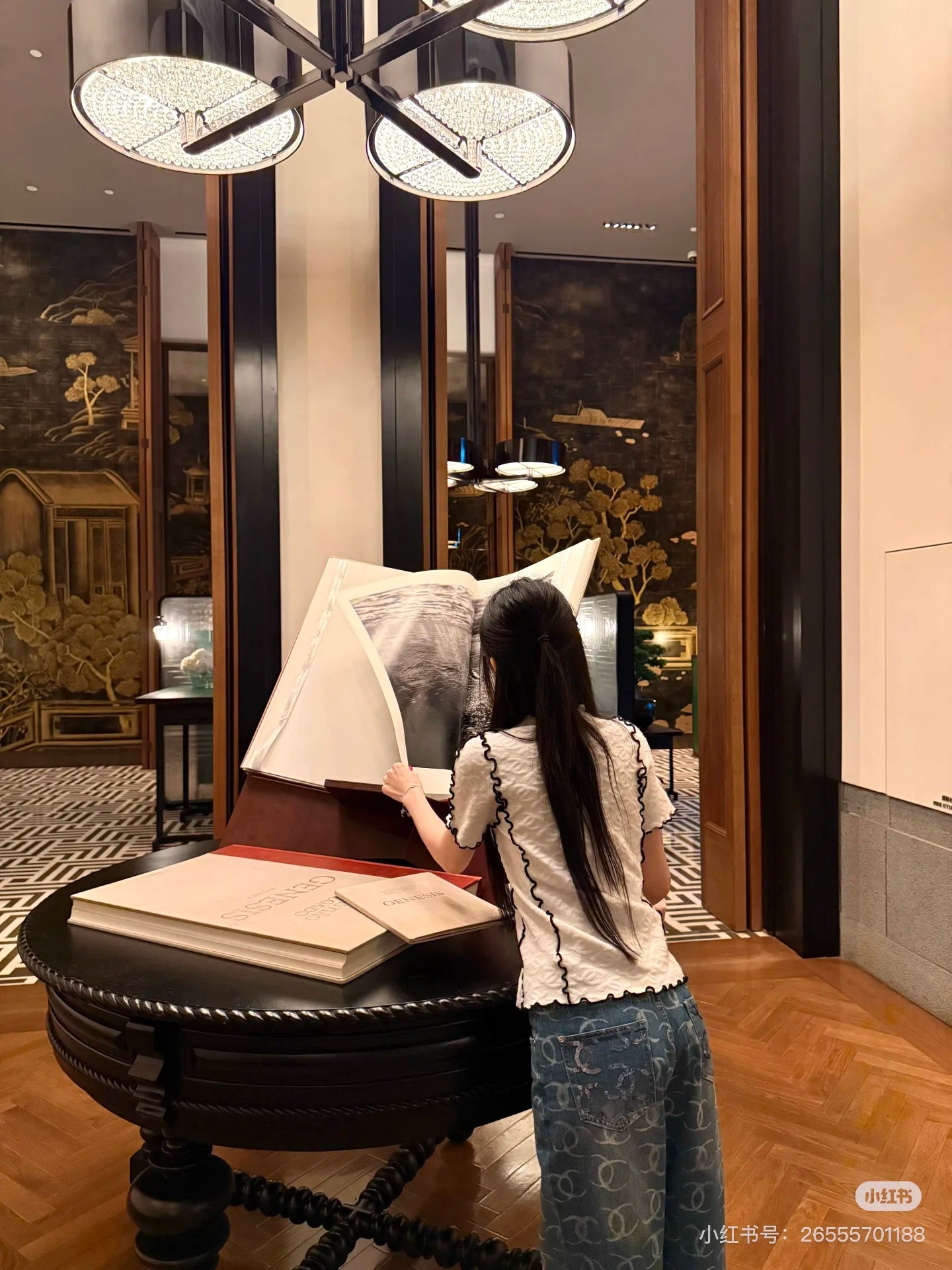 체인2호 / 샤넬 여성 신상 슬림 반팔 티셔츠 화이트