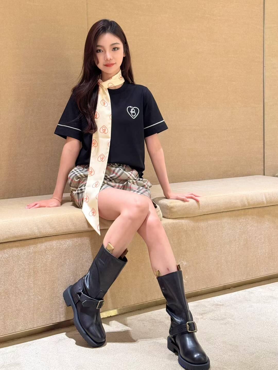 R공장 / 버버리 여성 하트 알파벳 B 패턴 면 반팔 티셔츠