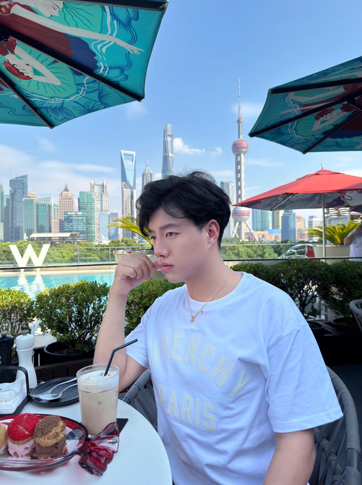 R공장 / 지방시 남성 반팔 티셔츠