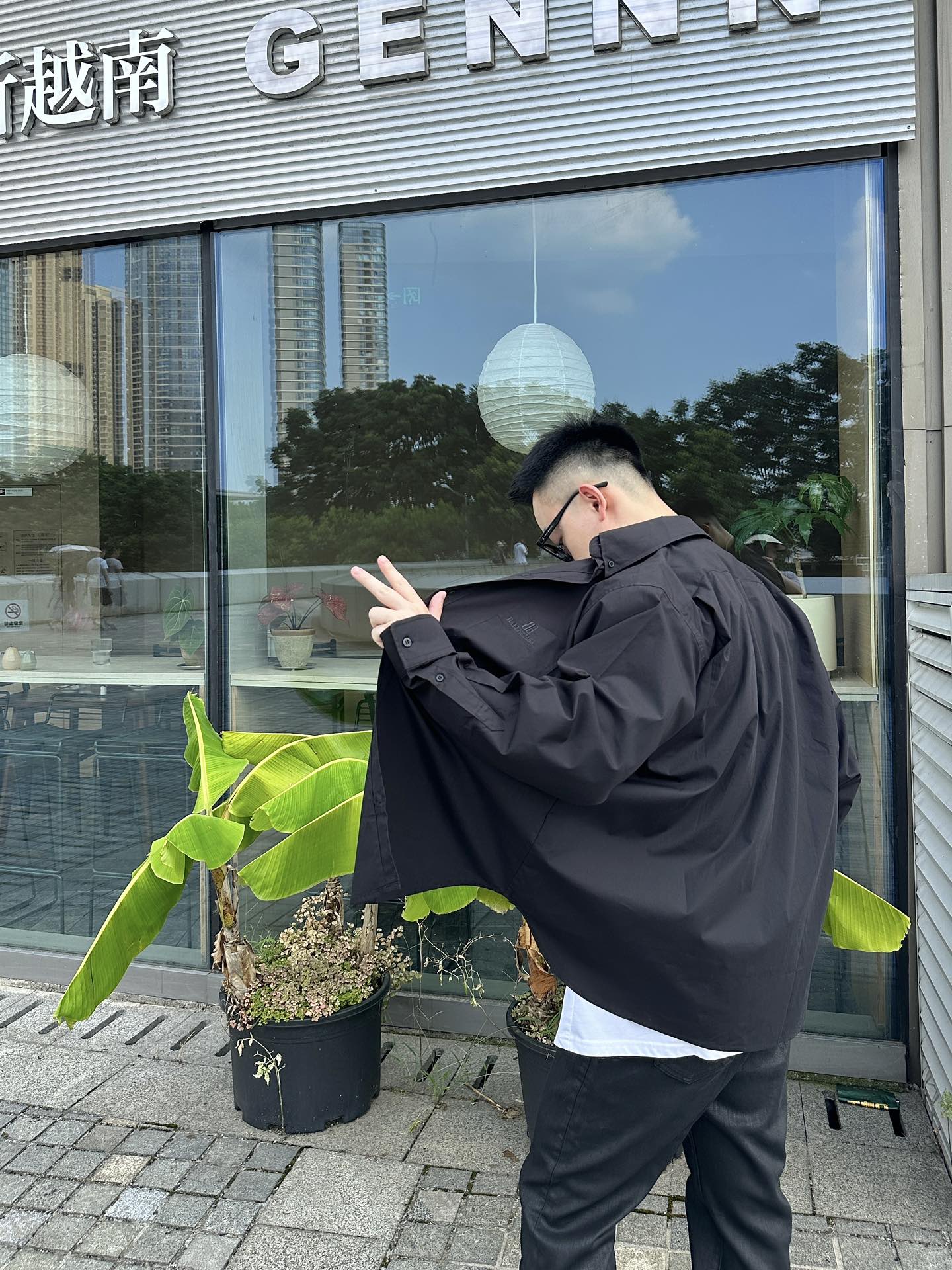 GTR / 발렌시아가 남성 BB 자수 셔츠
