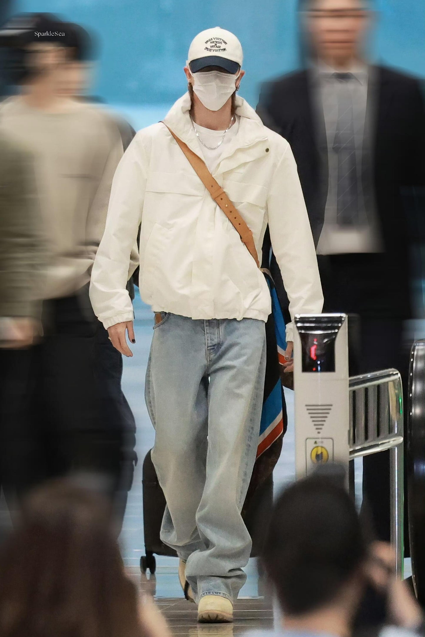 BVG / 루이비통 남성 방풍 자켓