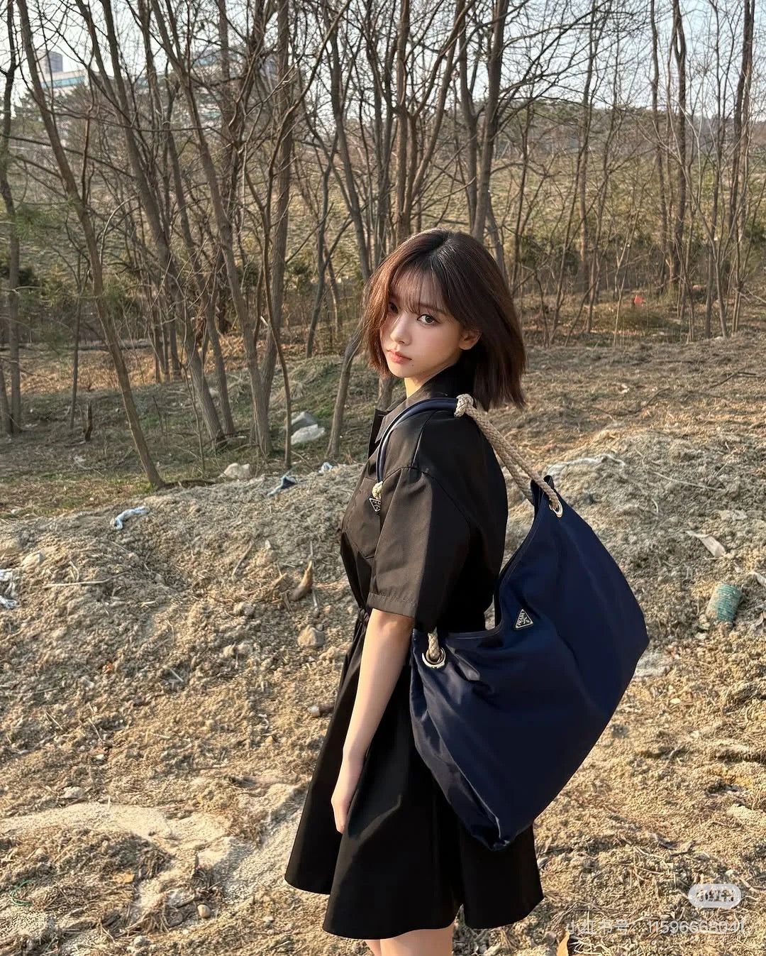 양 공장 / 프라다 쇼퍼 백