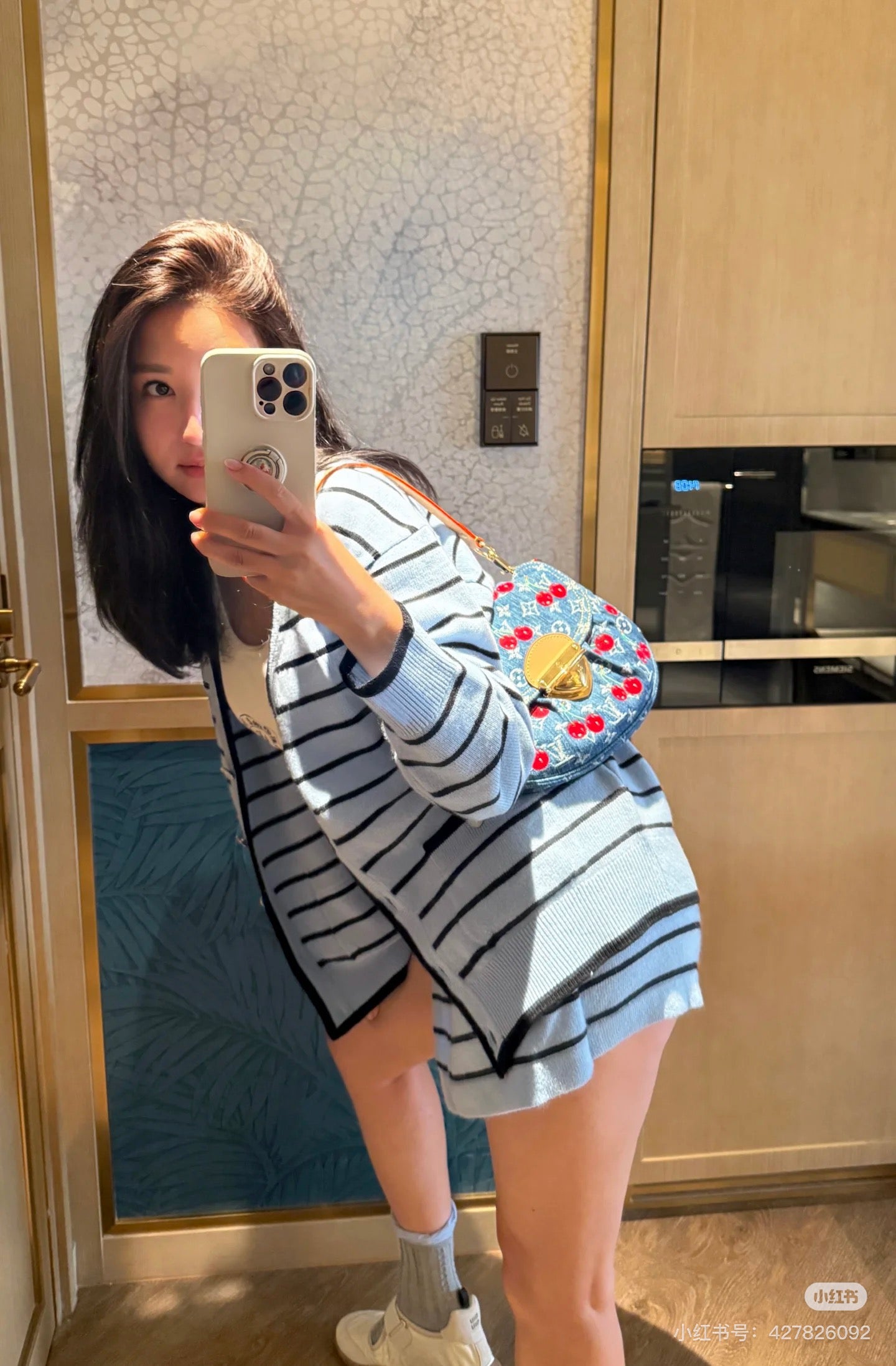 양 공장 / 루이비통 원보 겨드랑이 가방