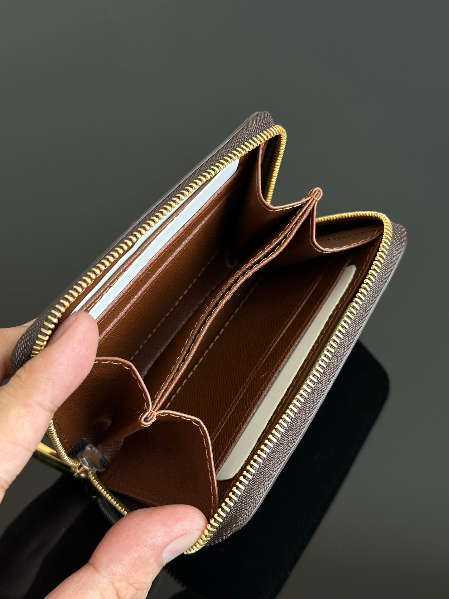 양 공장 / 루이비통 지퍼 장지갑