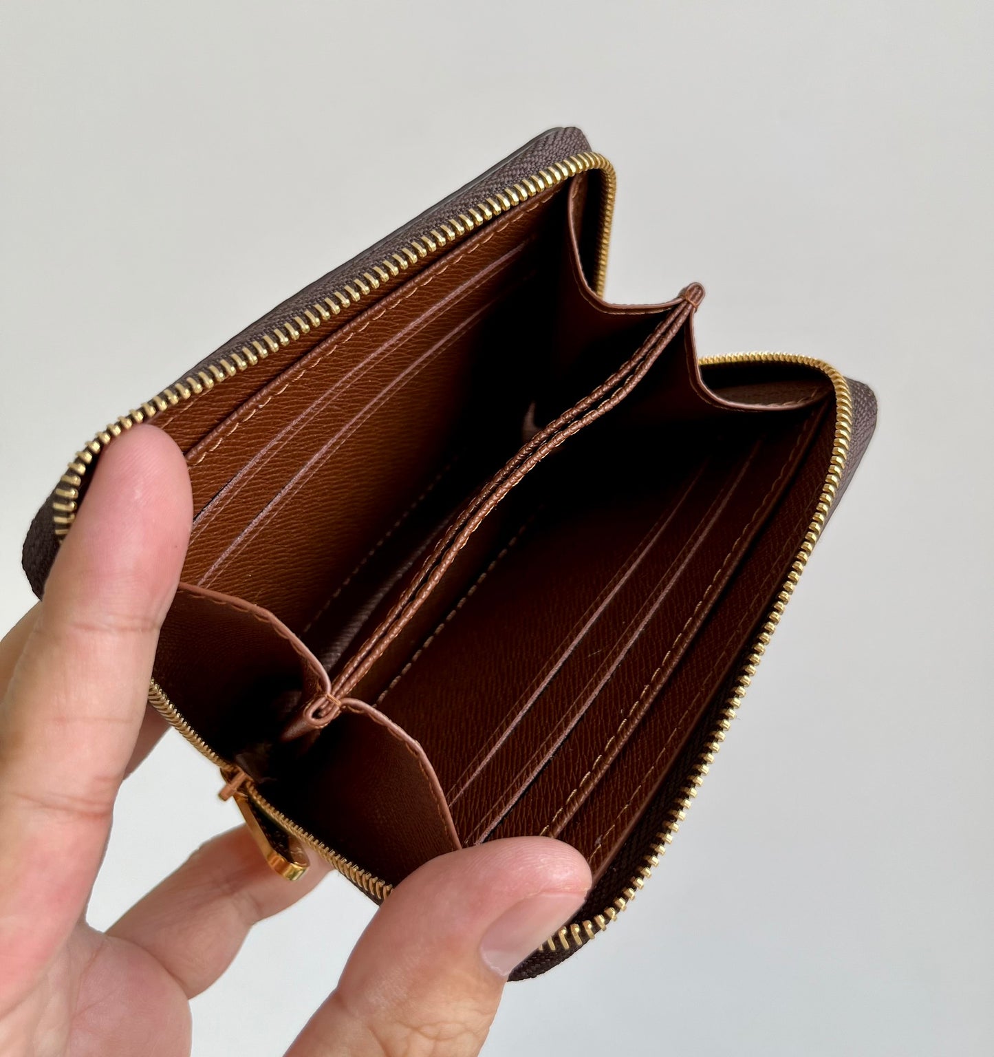 양 공장 / 루이비통 지퍼 장지갑
