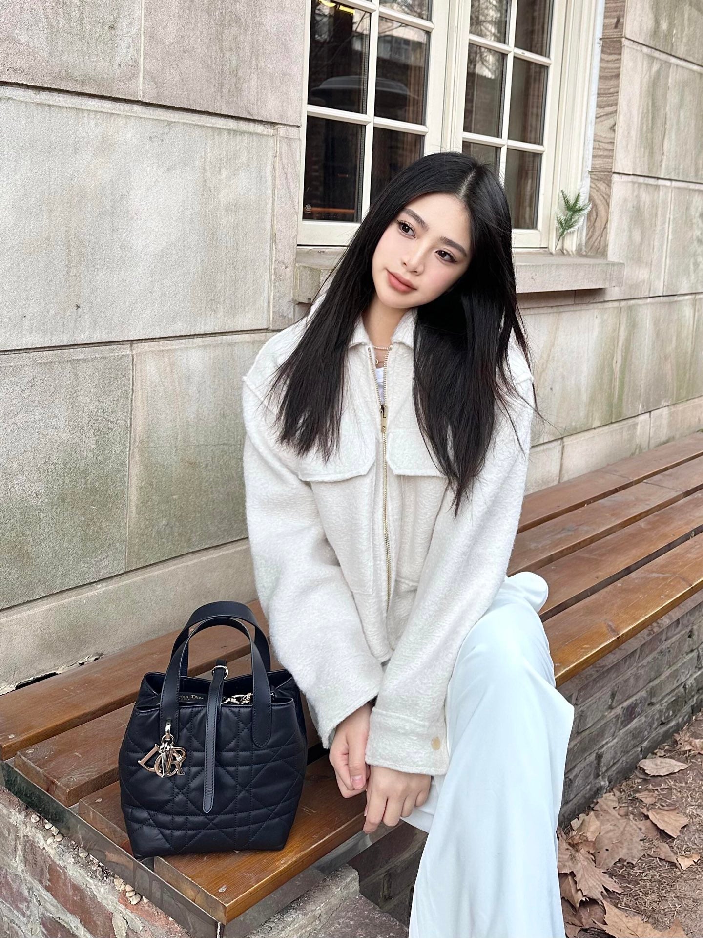 양 공장 / 디올 블랙 가죽 장바구니 가방