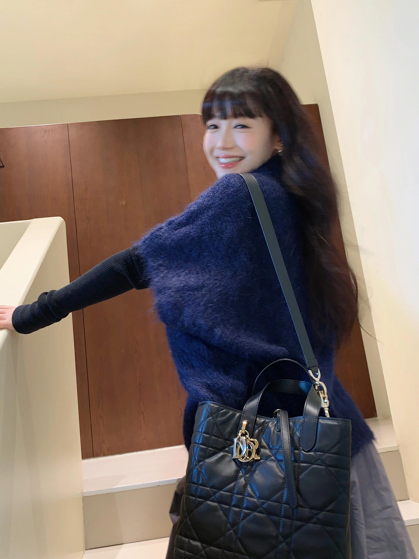 양 공장 / 디올 에나멜 장바구니 가방