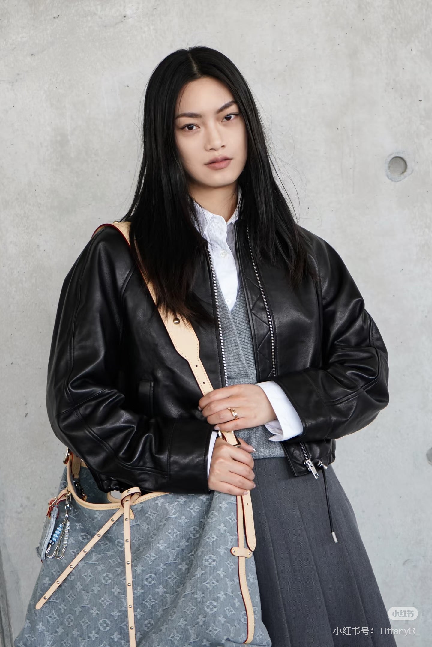 양 공장 / 루이비통 그레이 워싱 데님 백
