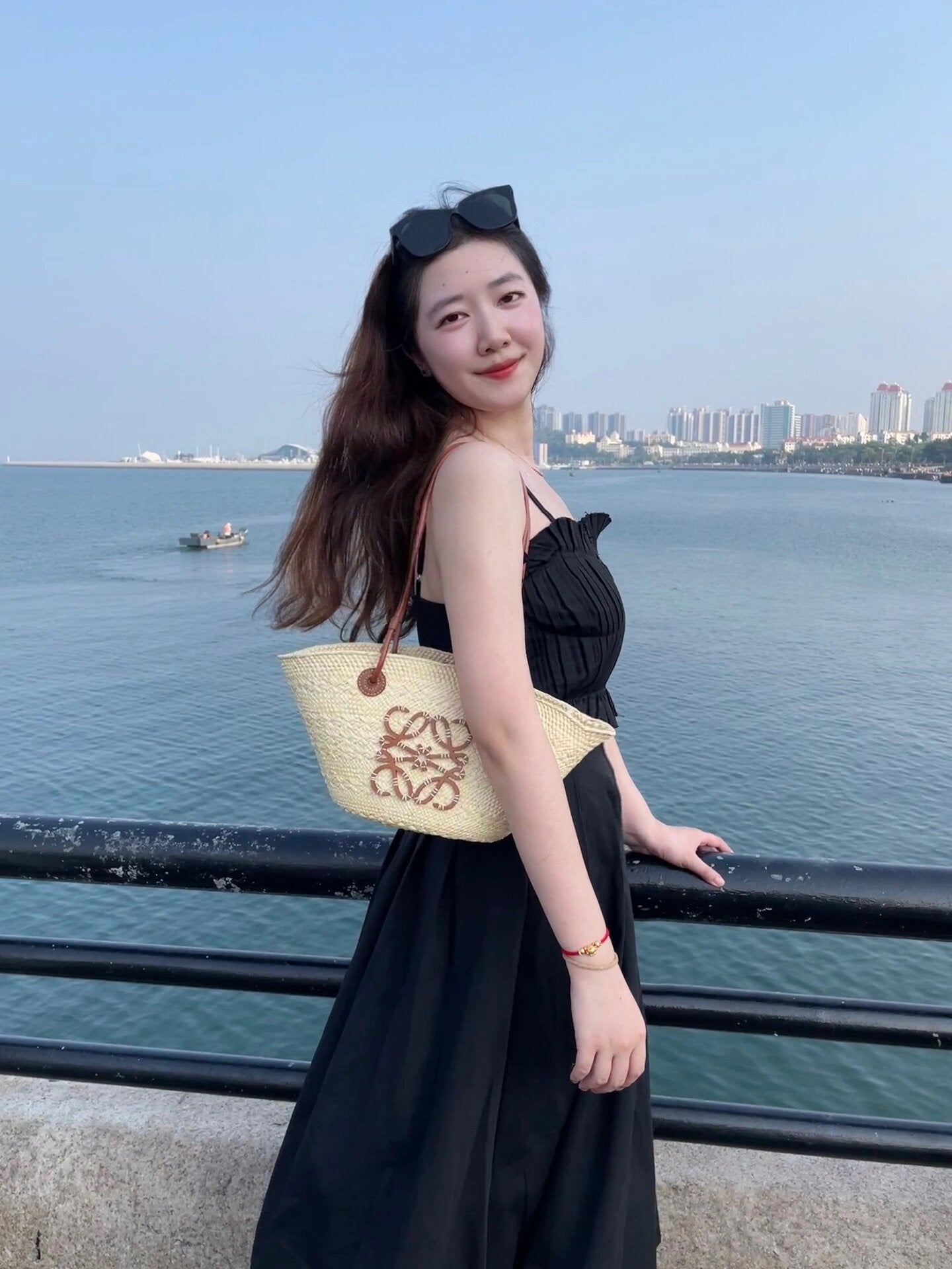 양 공장 / 로에베 밀짚 가방