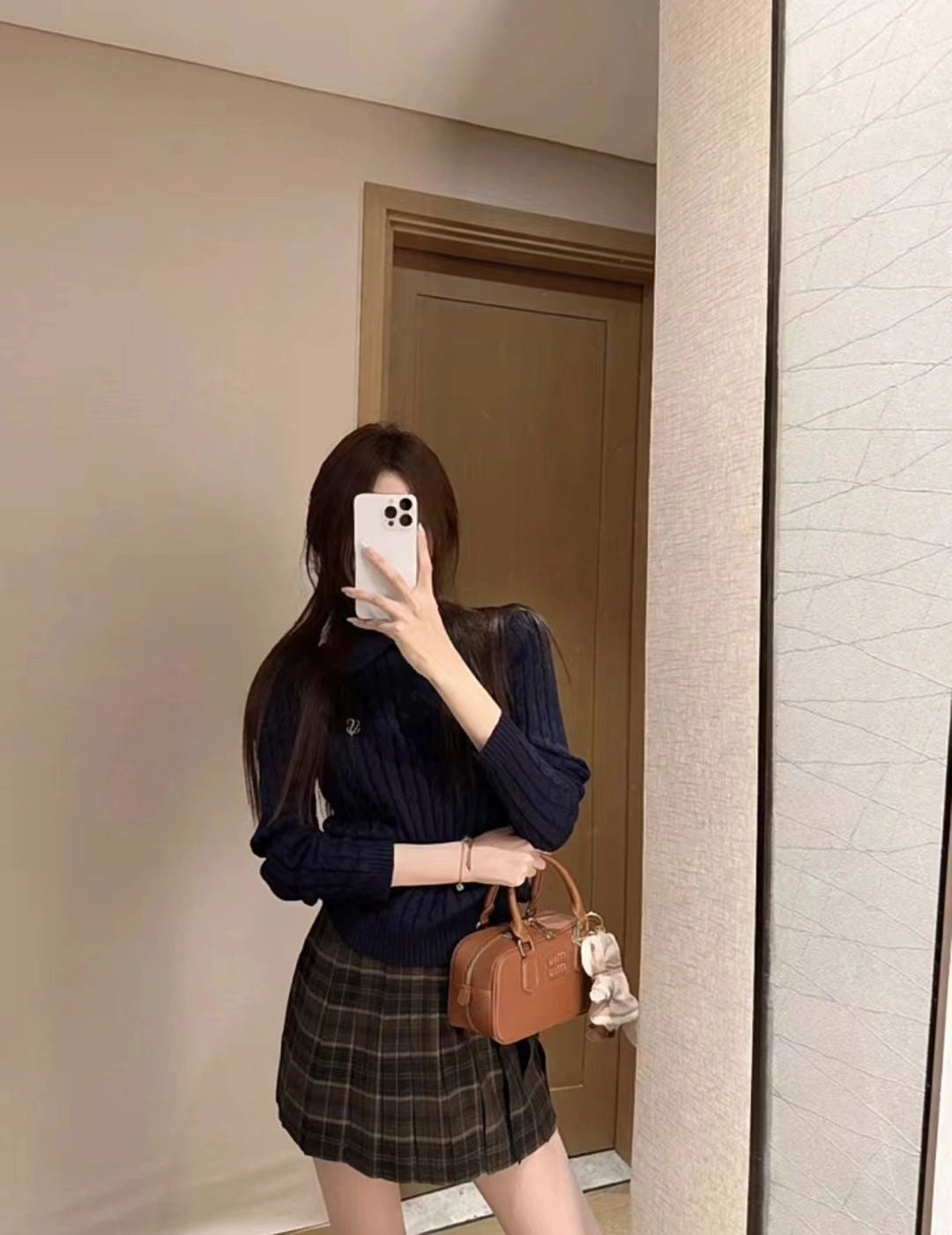 양 공장 / 미우미우 스몰 브라운 볼링백