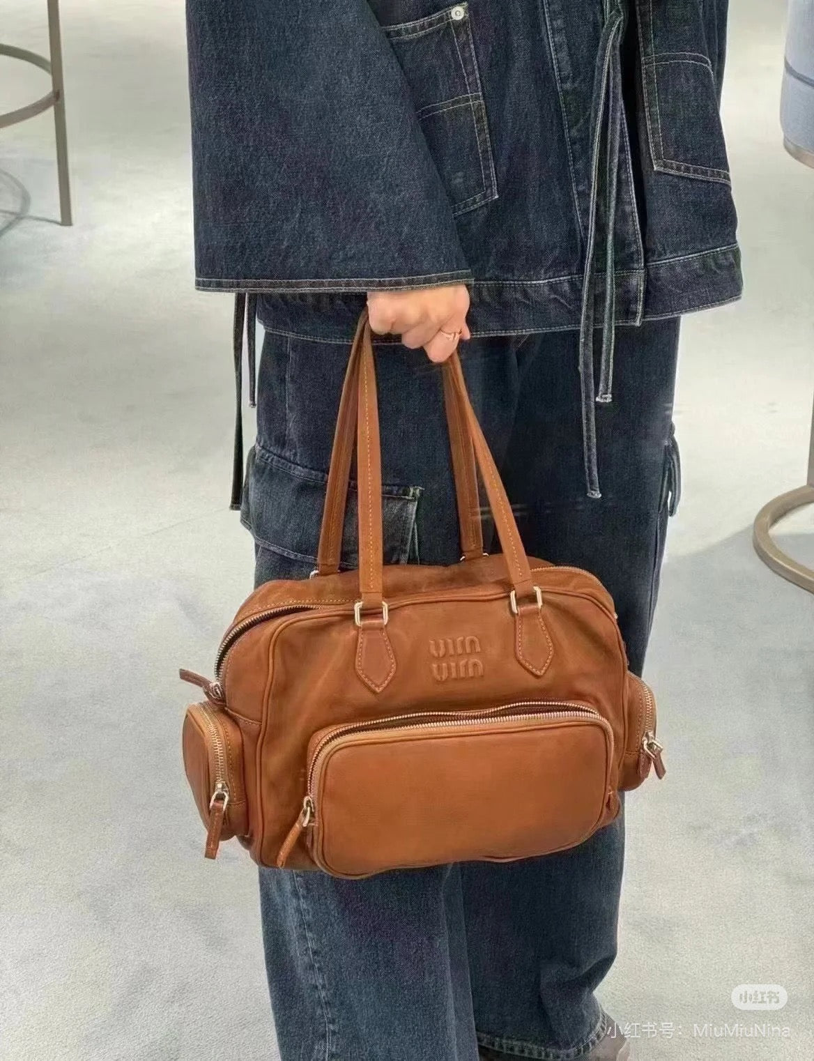 양 공장 / 미우미우 모터 백