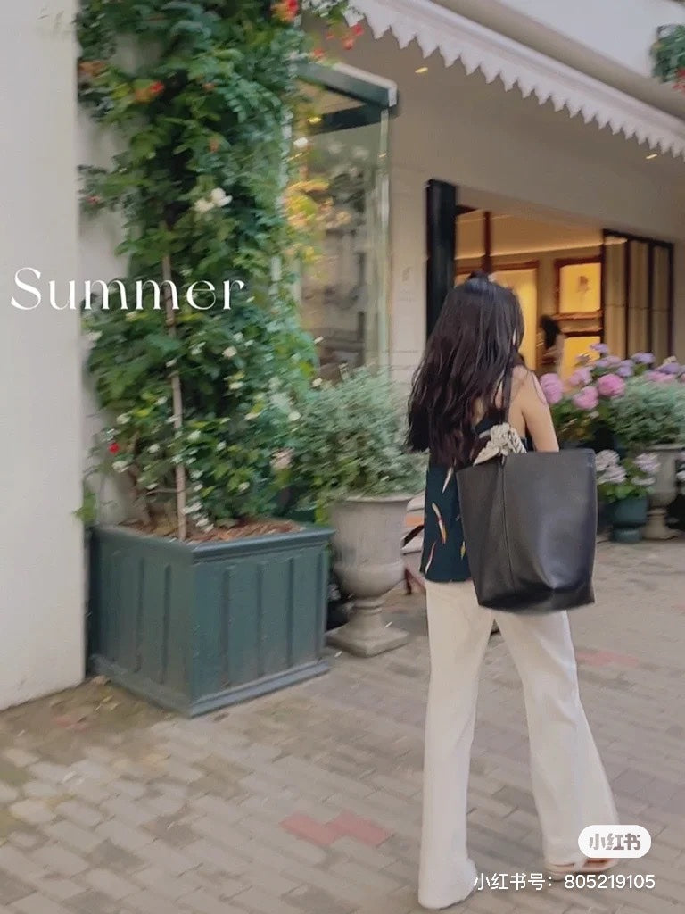 양 공장 / The Row 버킷 백