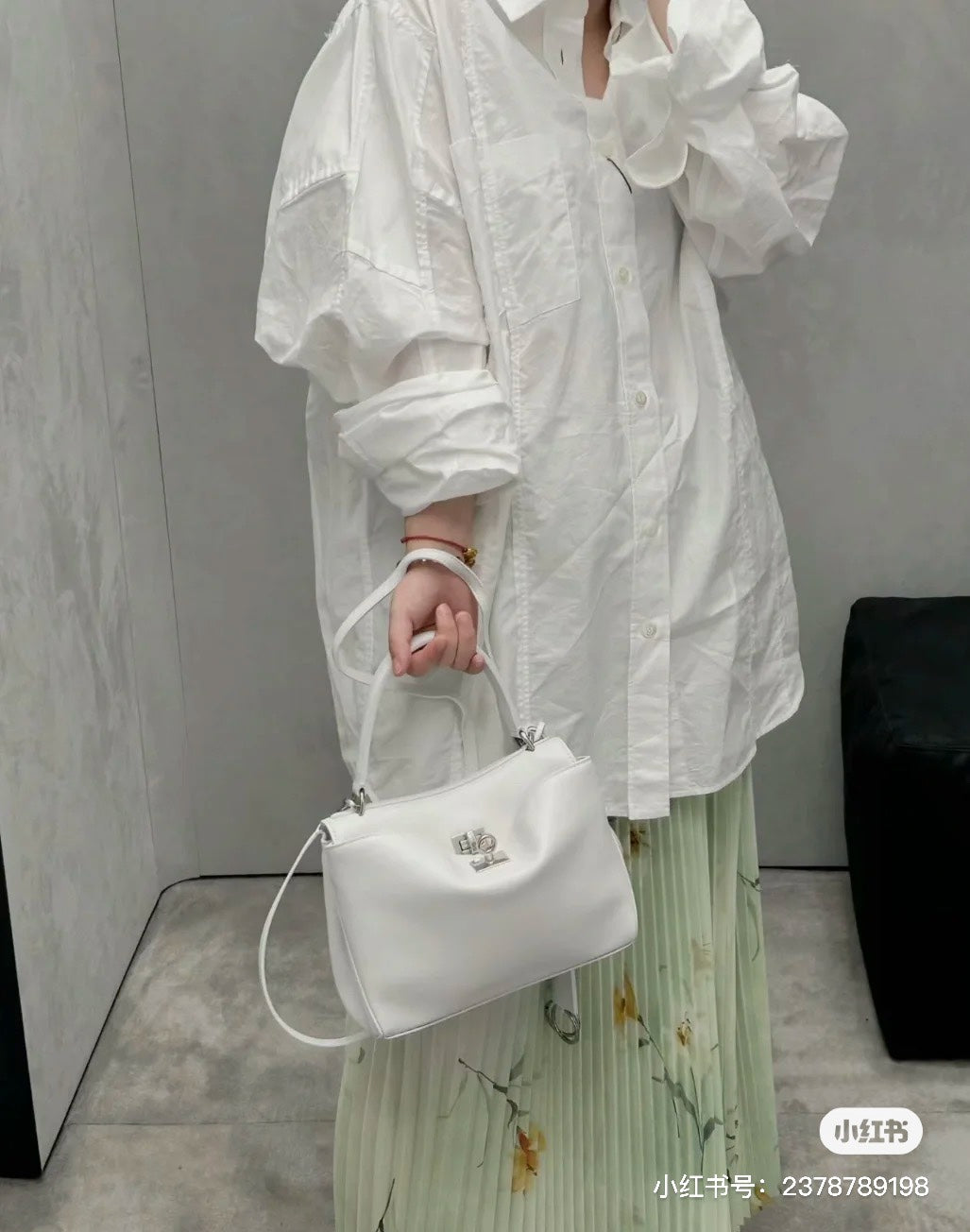 양 공장 / 발렌시아가 핸드백