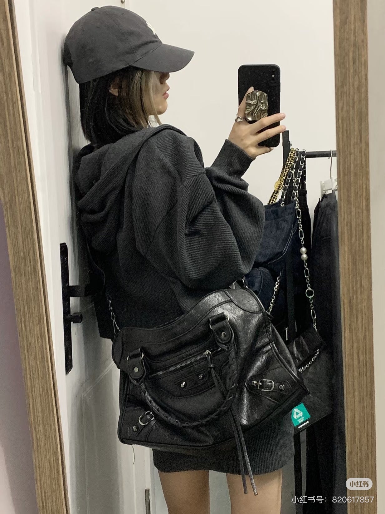 양 공장 / 발렌시아가 모터 백