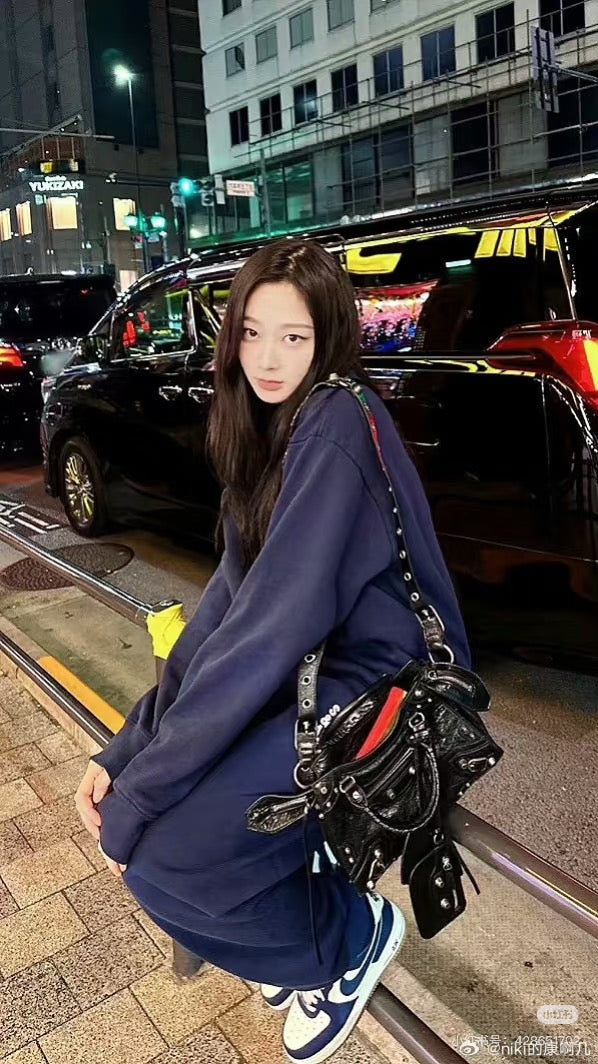 양 공장 / 발렌시아가 모터 백
