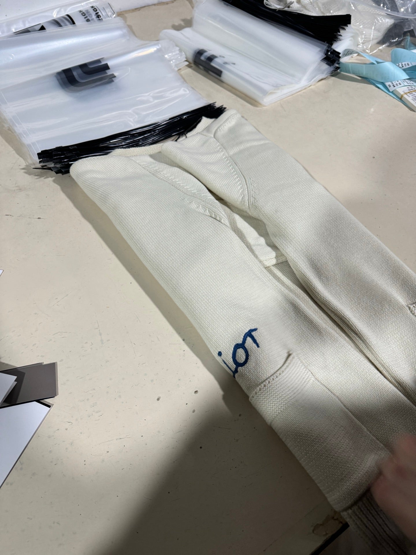 GTR / 디올 남성 여성 자수 니트