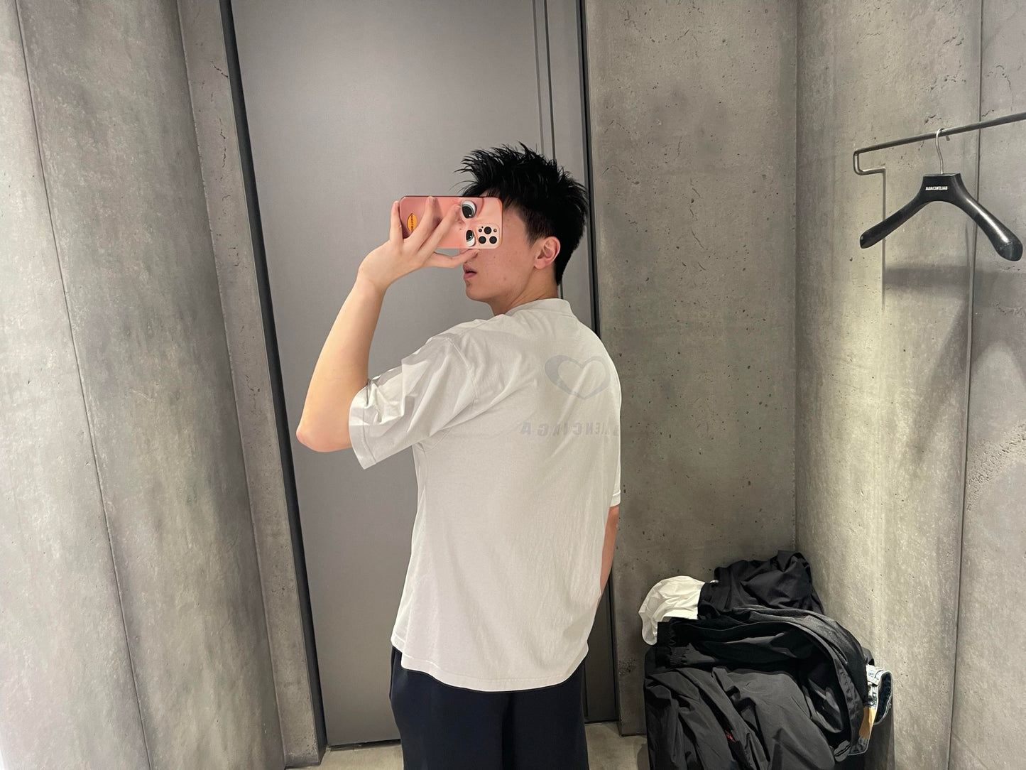 R공장 / 발렌시아가 남성 여성 하트 반팔