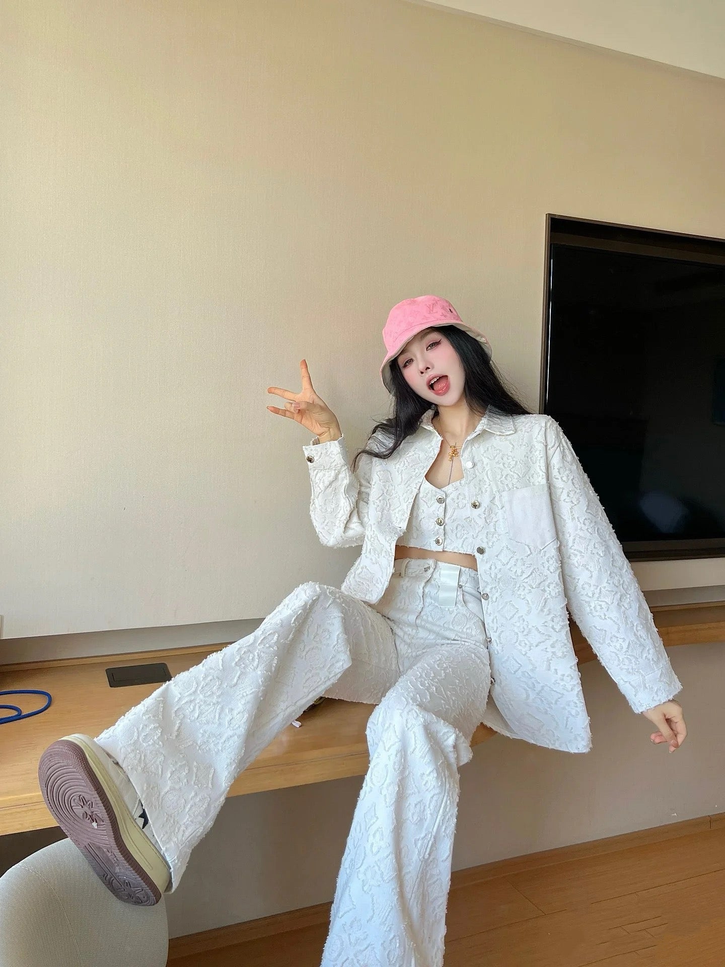티모 공장 / 루이비통 여성 청바지 화이트