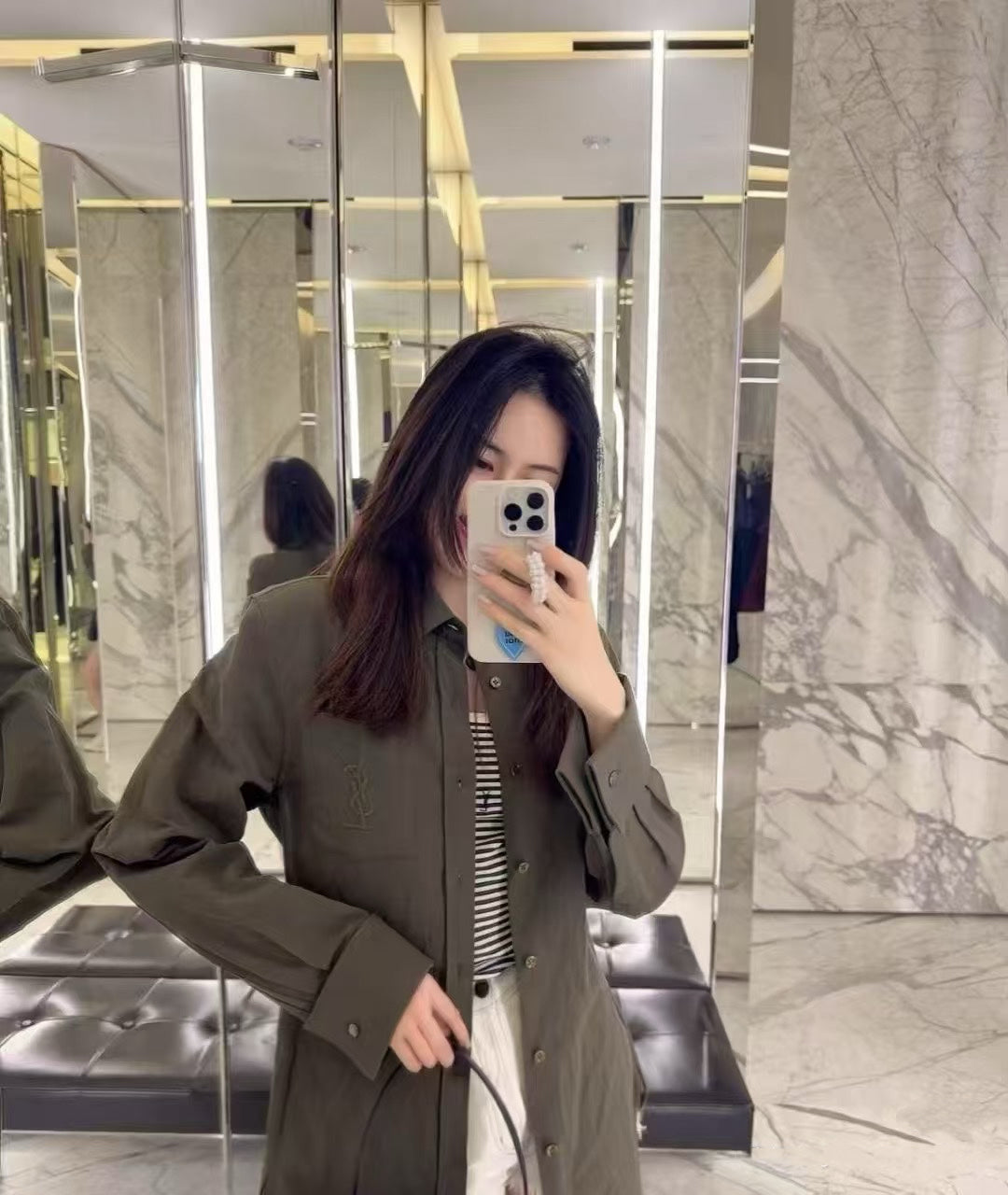 티모 공장 / 입생로랑 여성 셔츠
