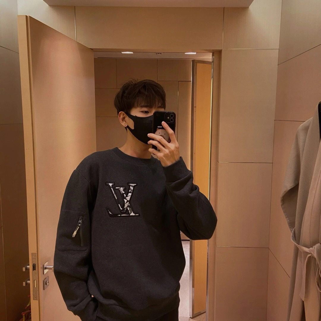R공장 / 루이비통 남성 라운드 긴팔